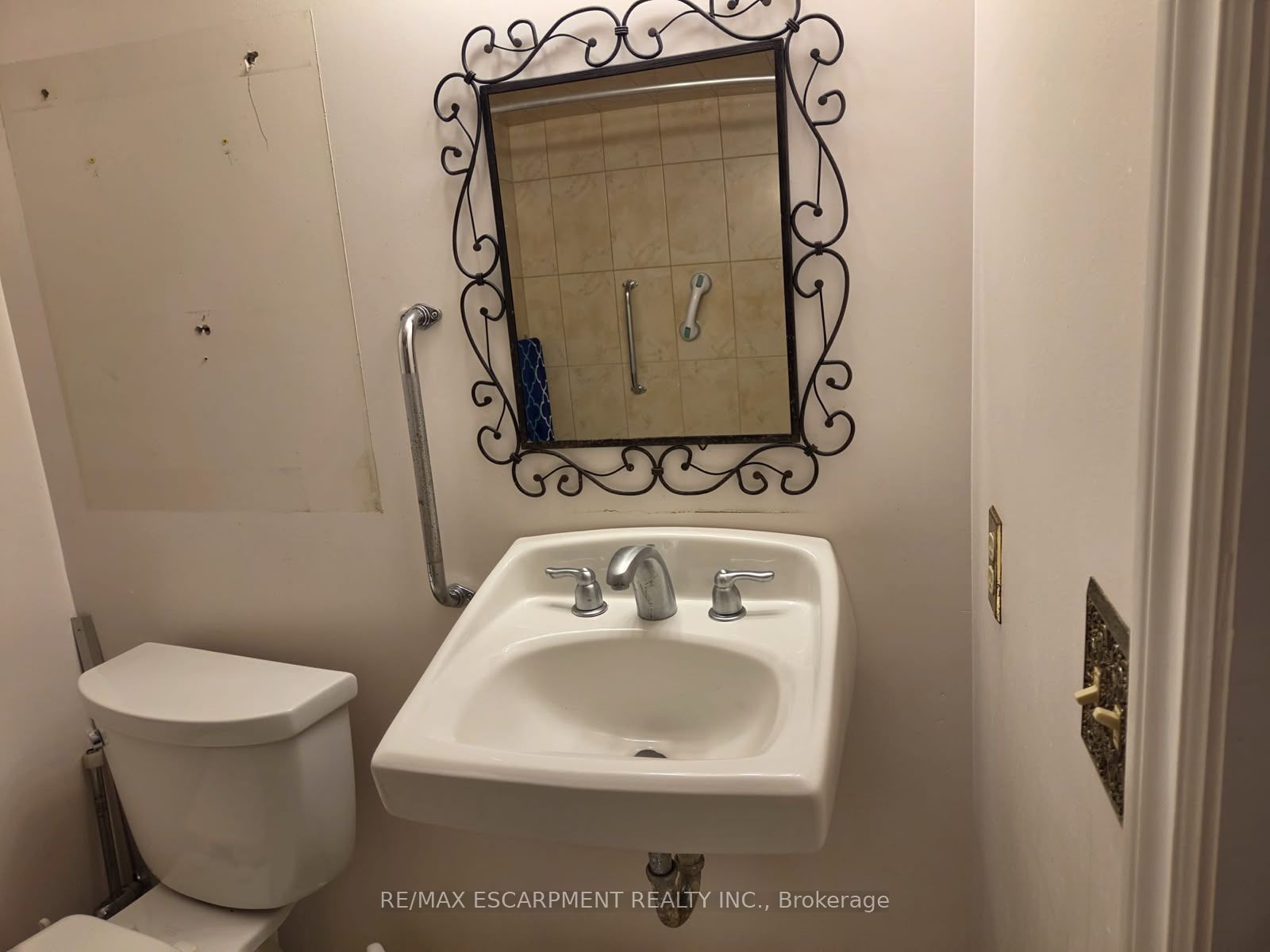 240 Quigley Road 201 Property Photo 22