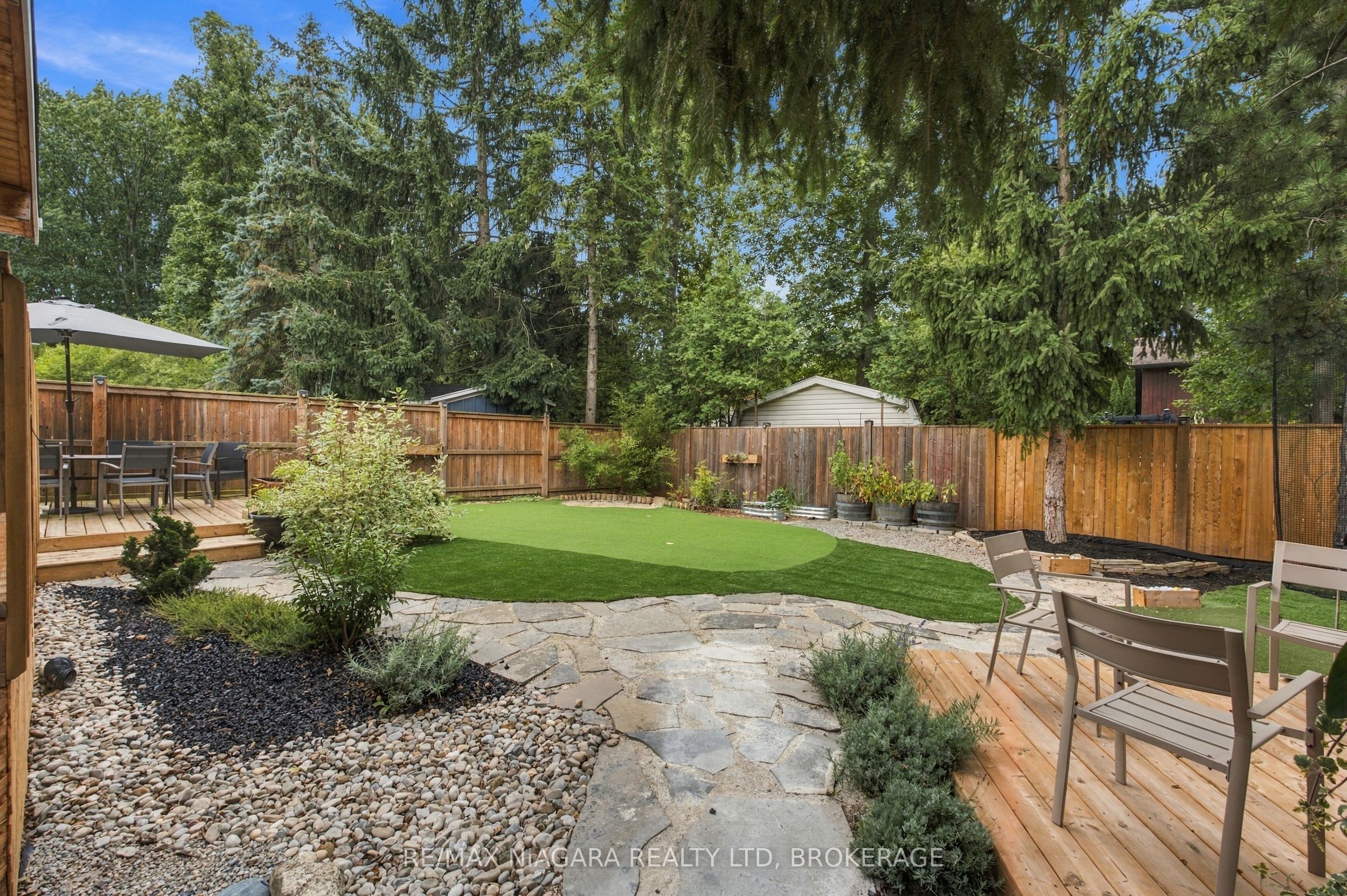 8 Dixie Avenue Property Photo 2