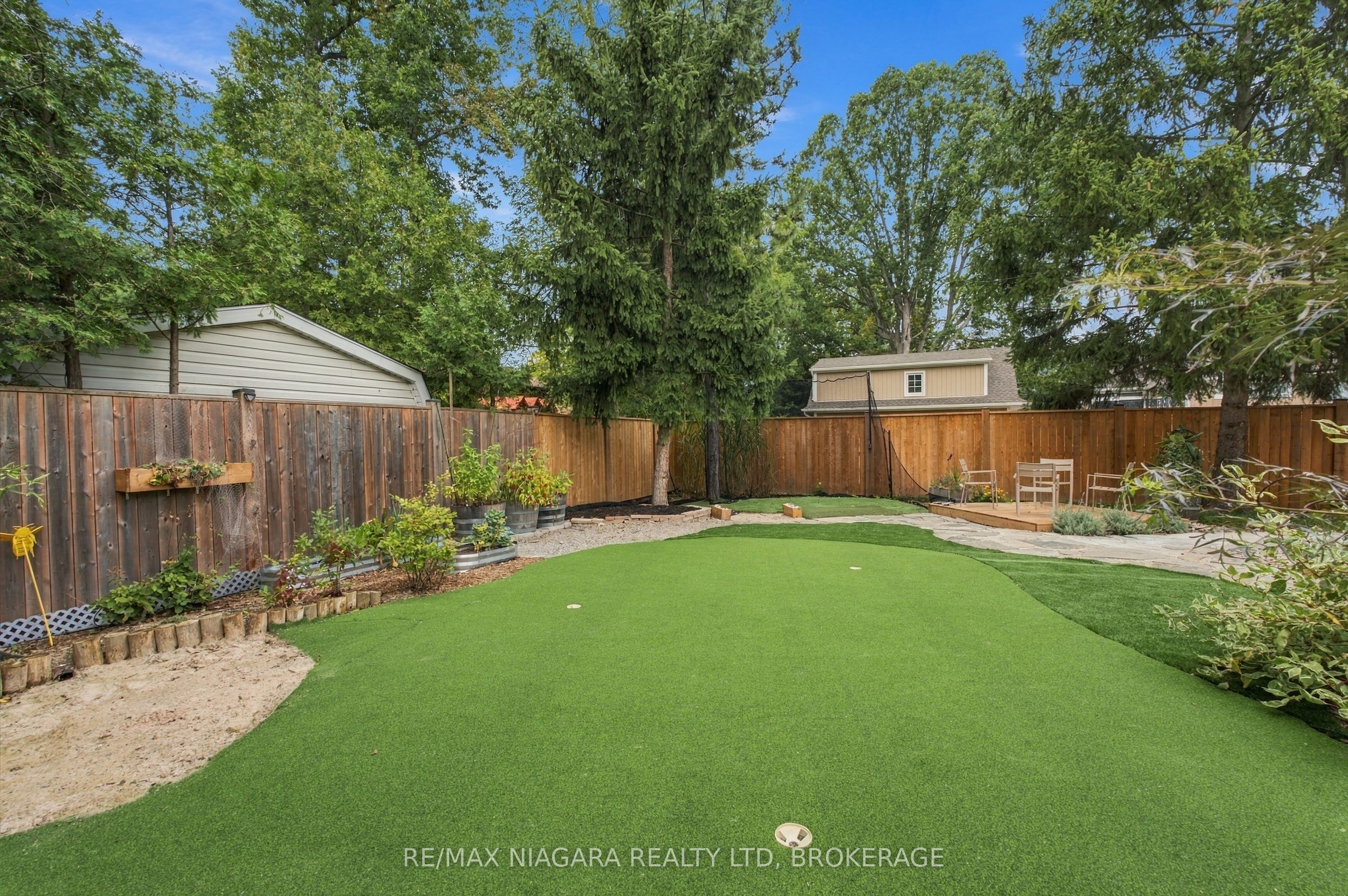 8 Dixie Avenue Property Photo 5