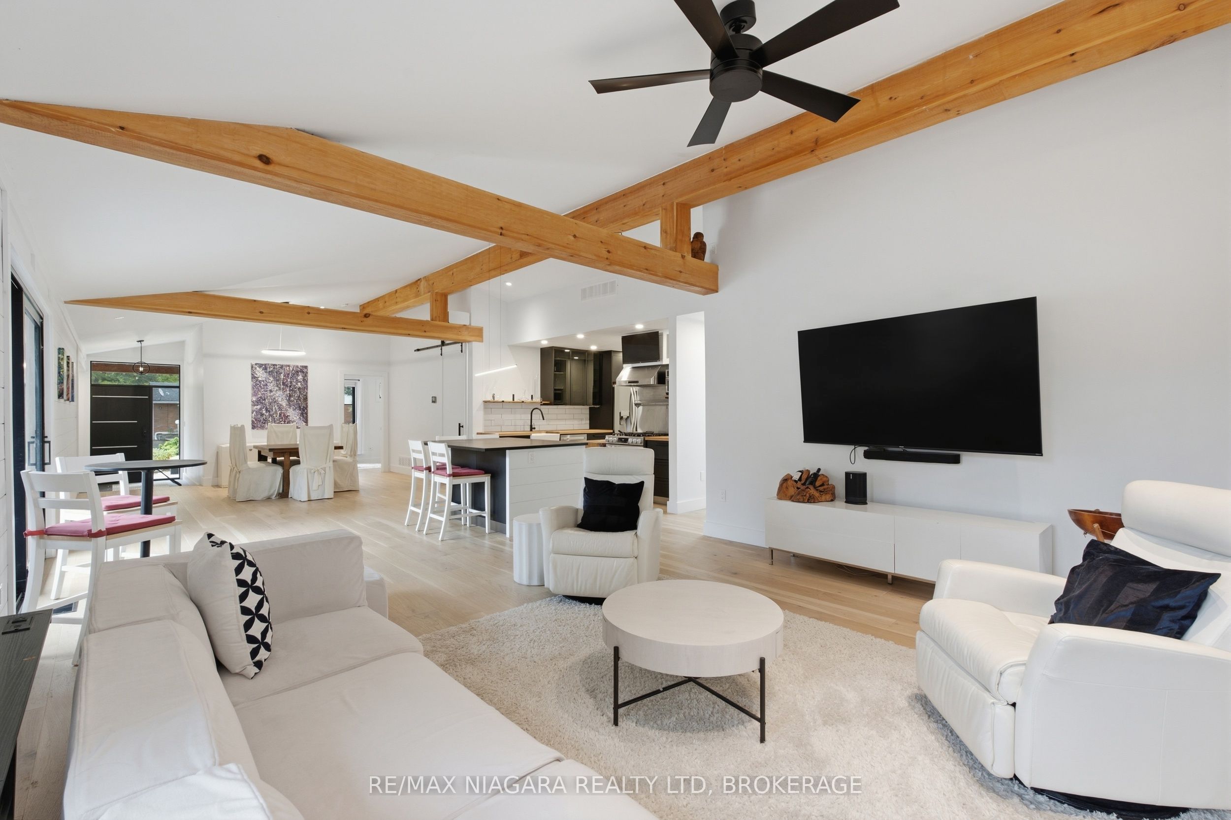 8 Dixie Avenue Property Photo 10