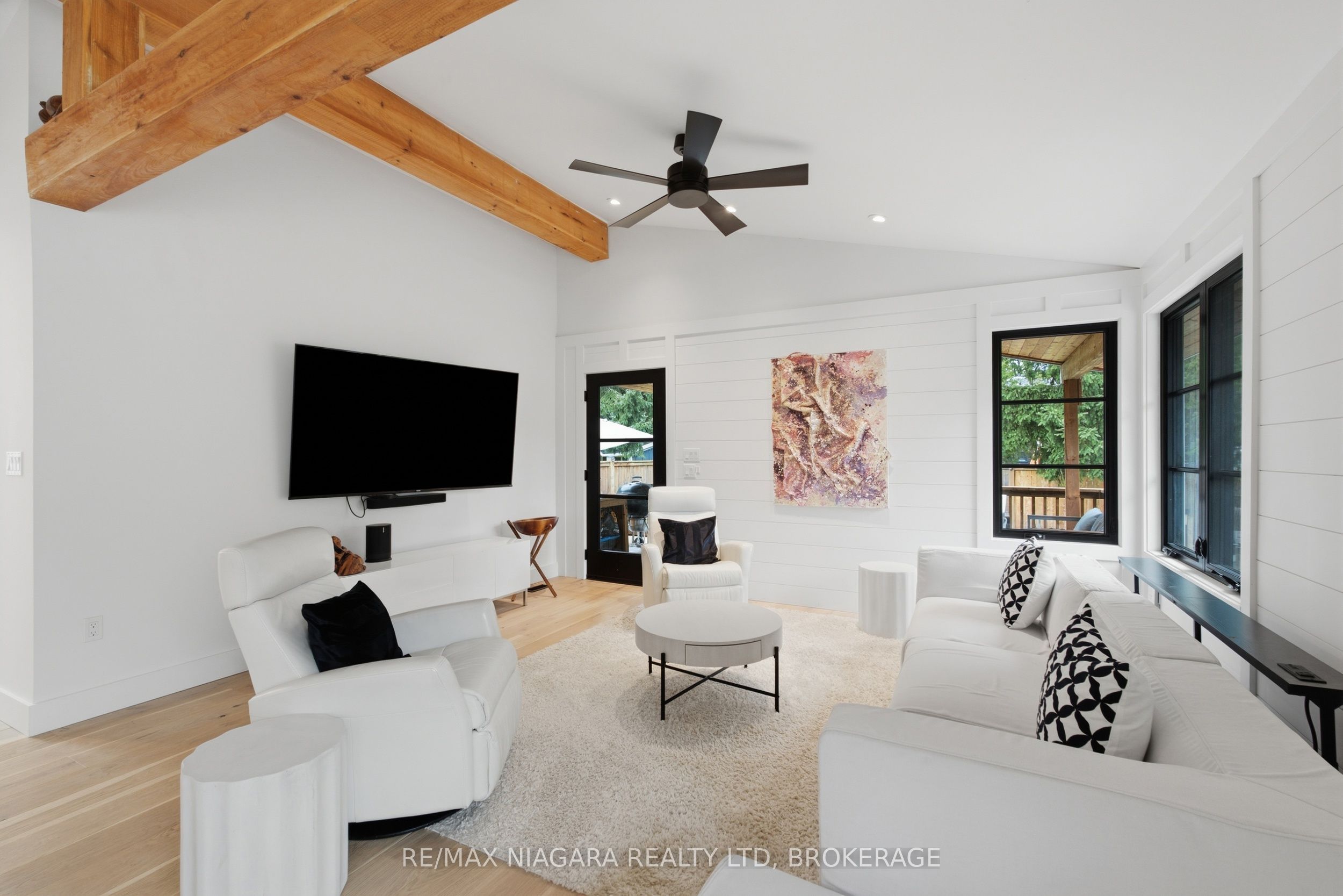 8 Dixie Avenue Property Photo 13