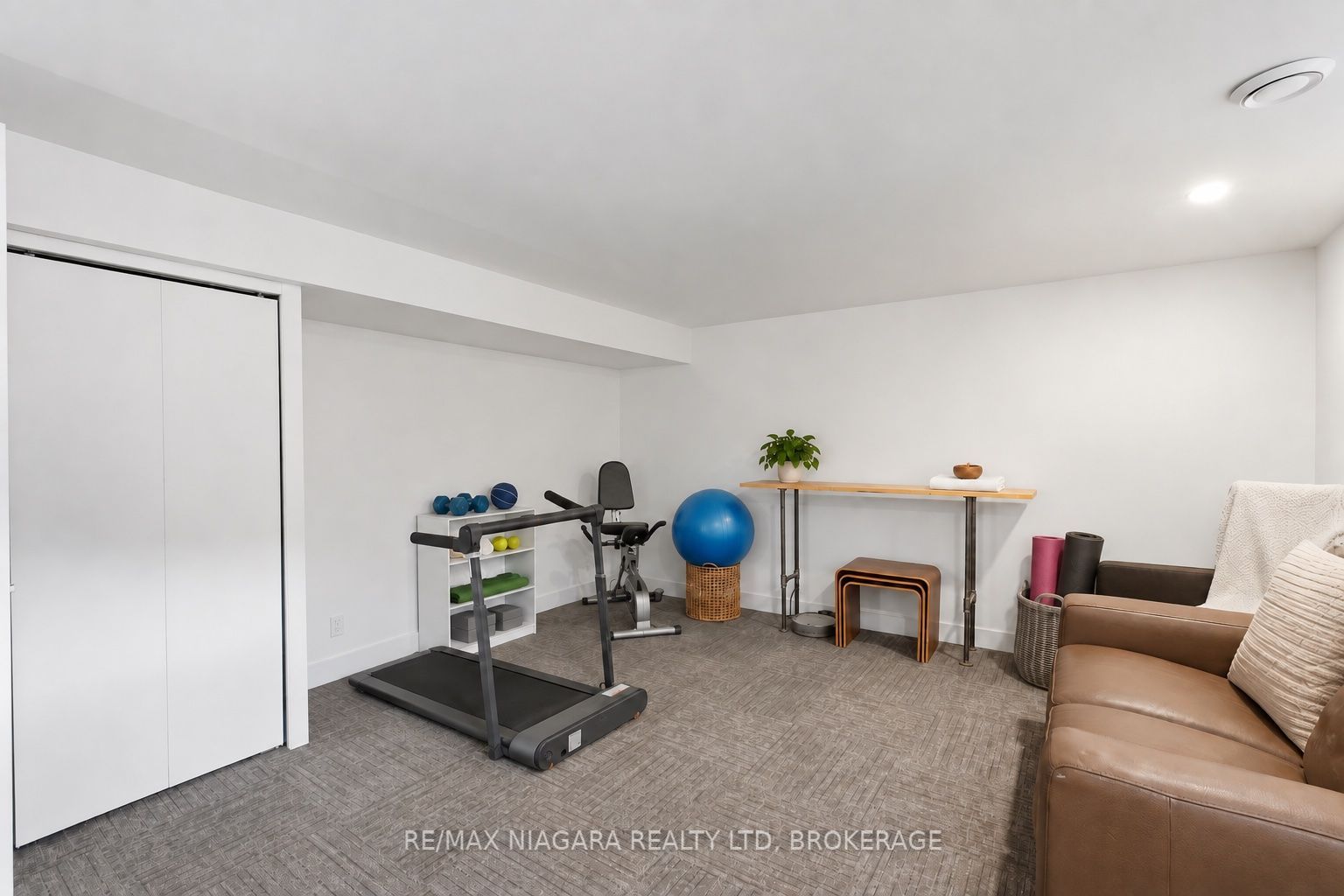 8 Dixie Avenue Property Photo 28