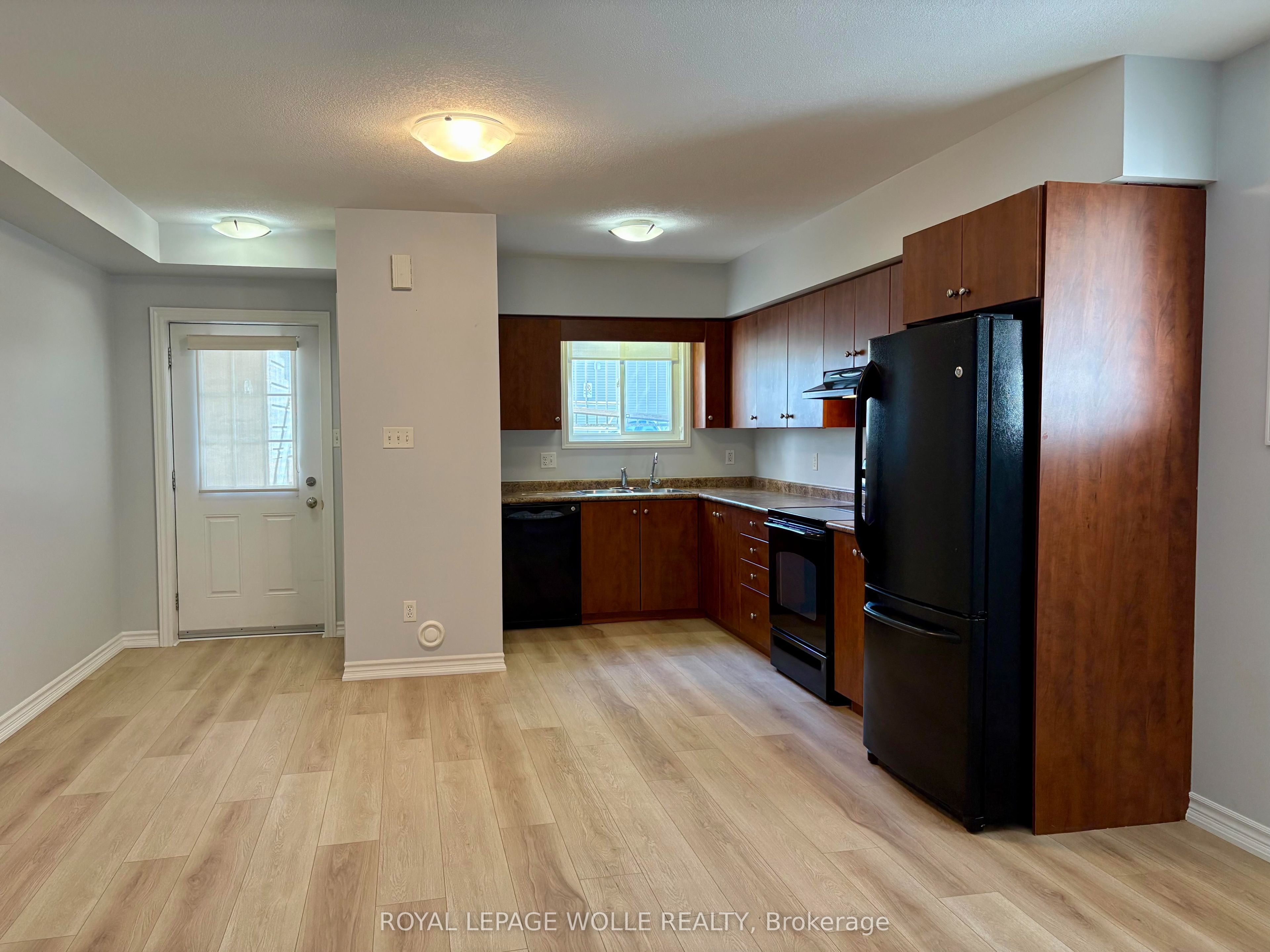 50 Howe Drive 8c Property Photo 2