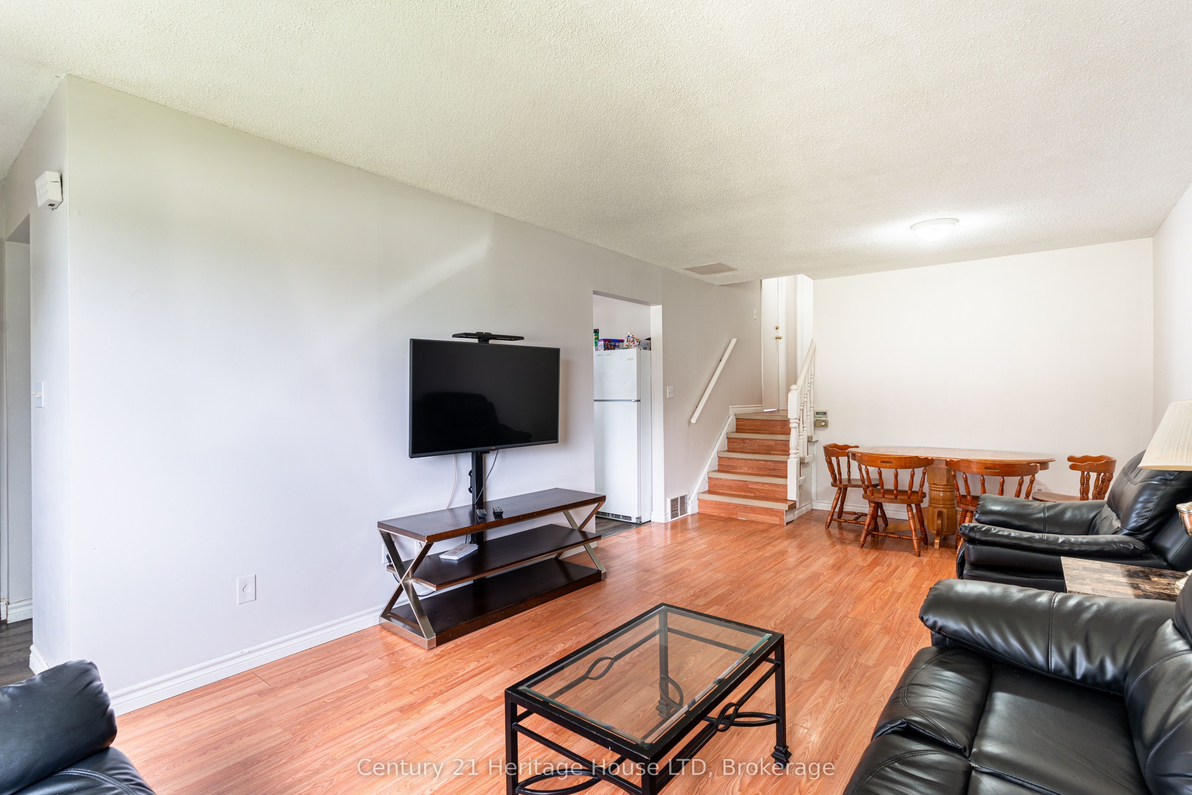 542 First Avenue N Property Photo 8