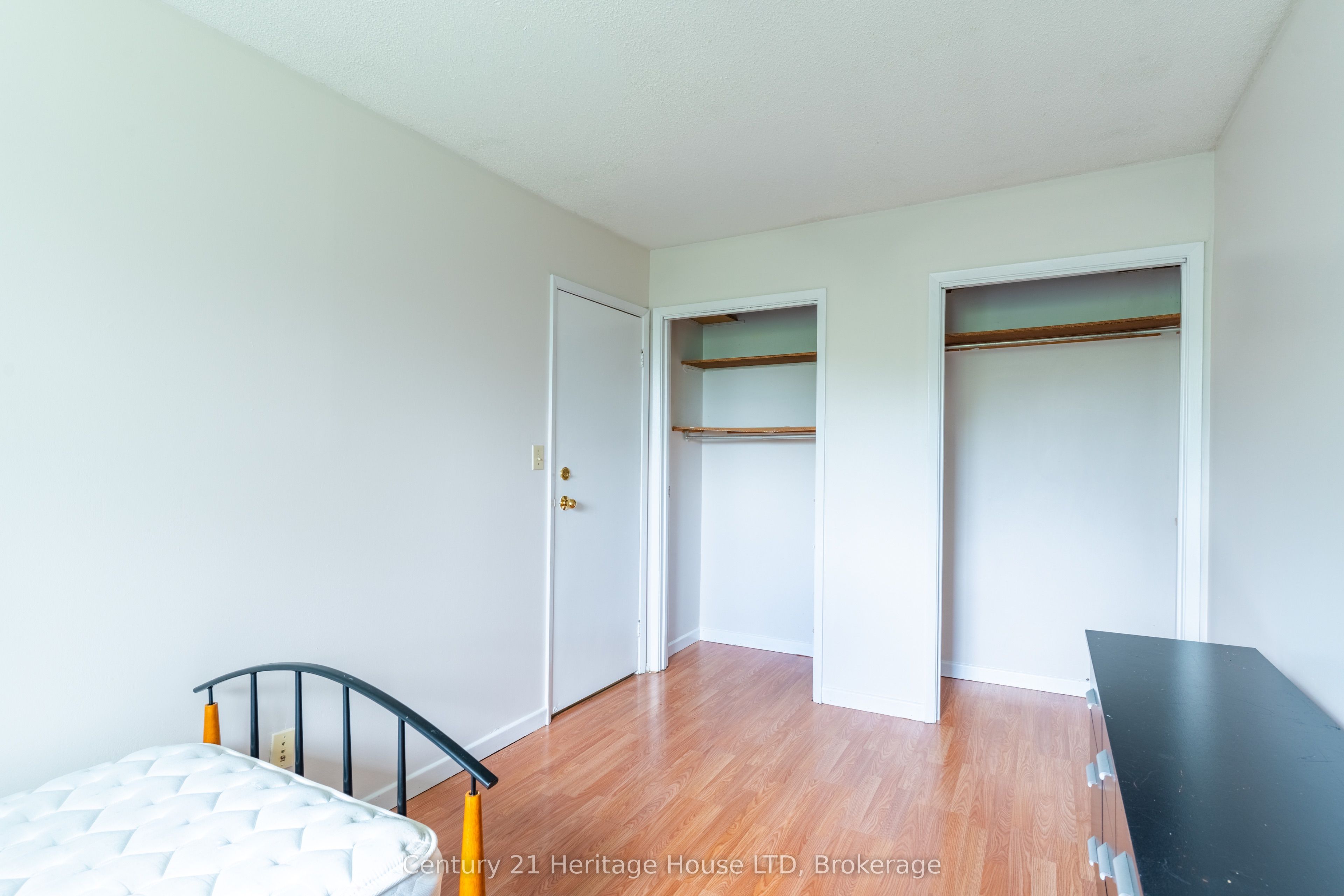 542 First Avenue N Property Photo 10