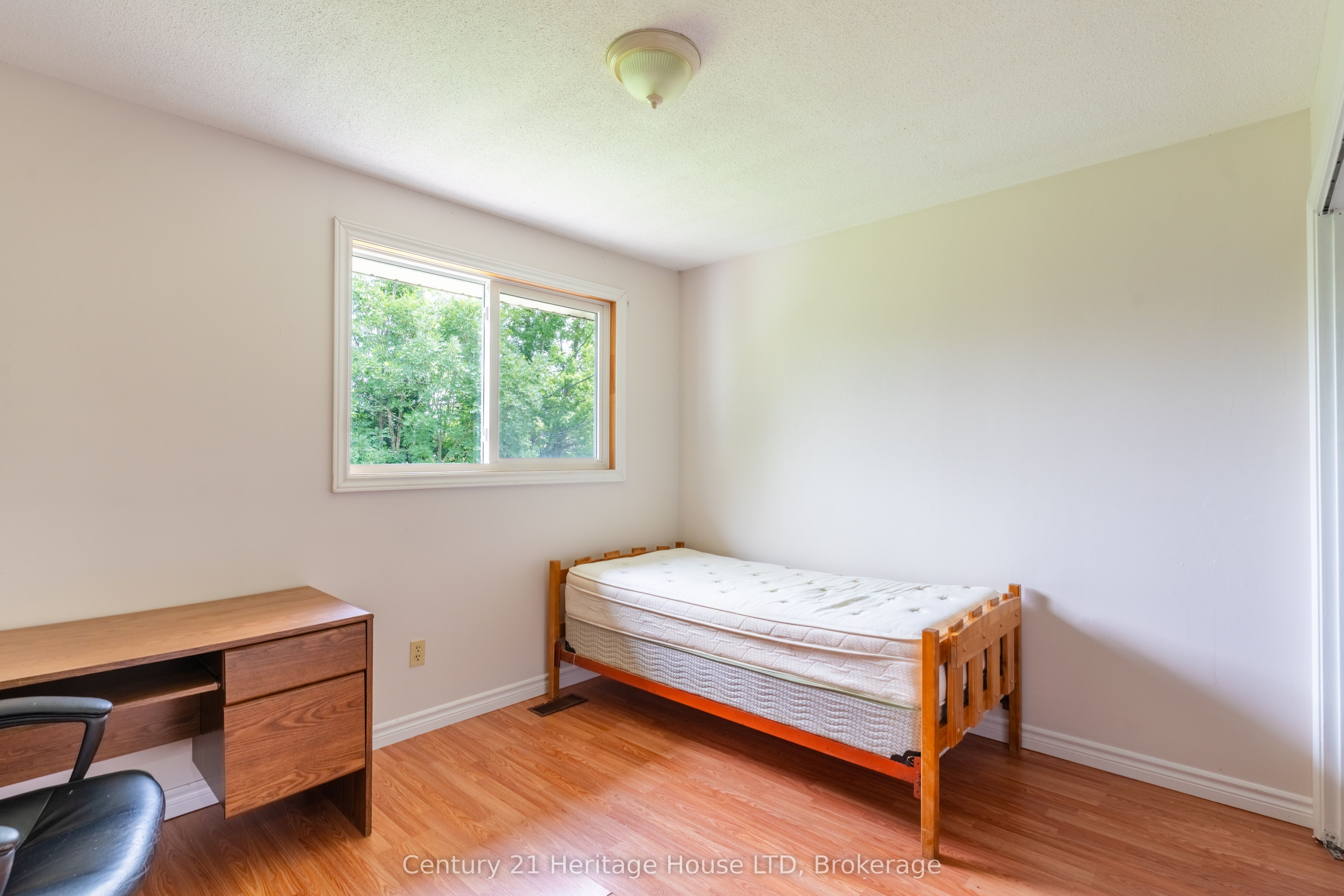 542 First Avenue N Property Photo 11