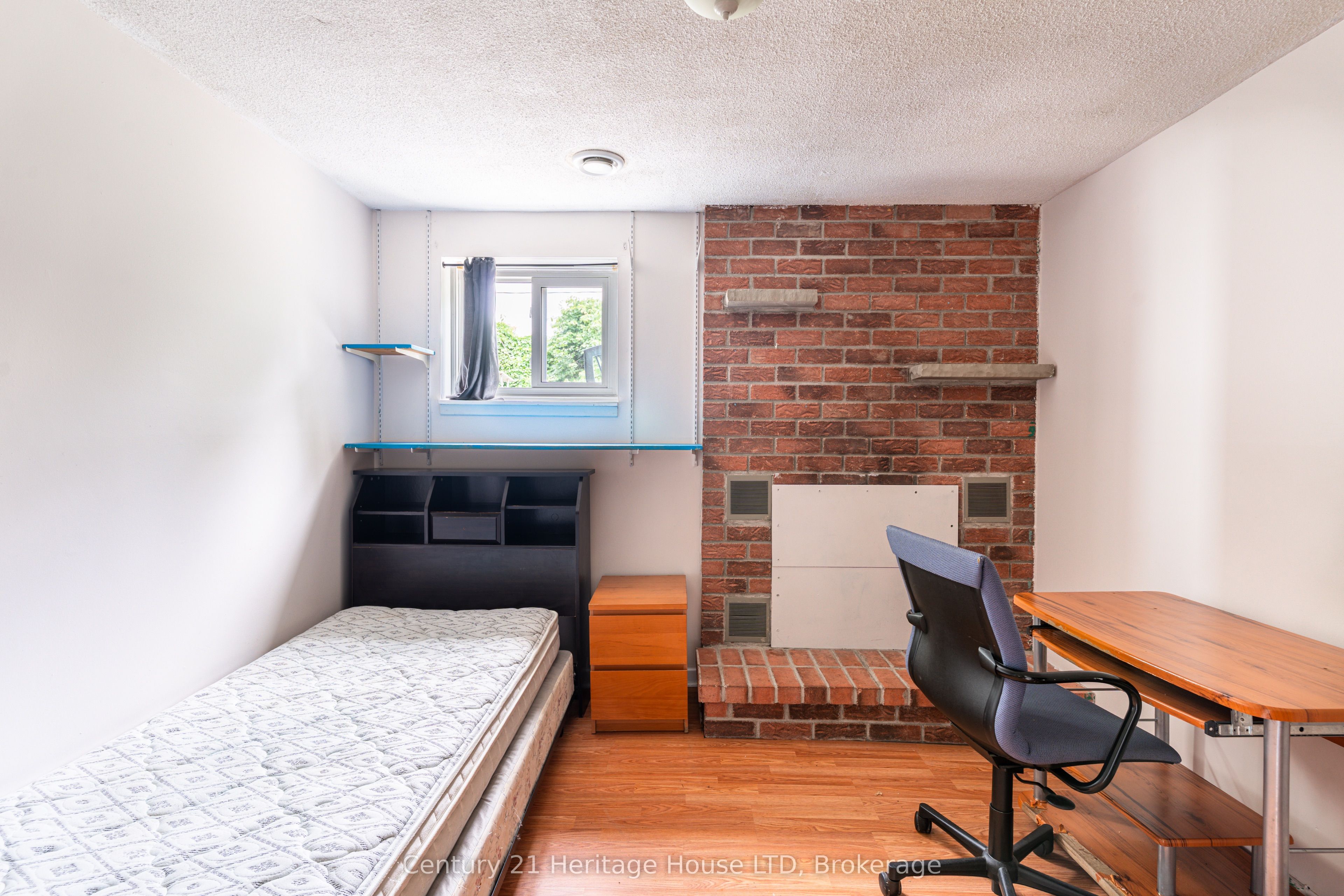 542 First Avenue N Property Photo 15
