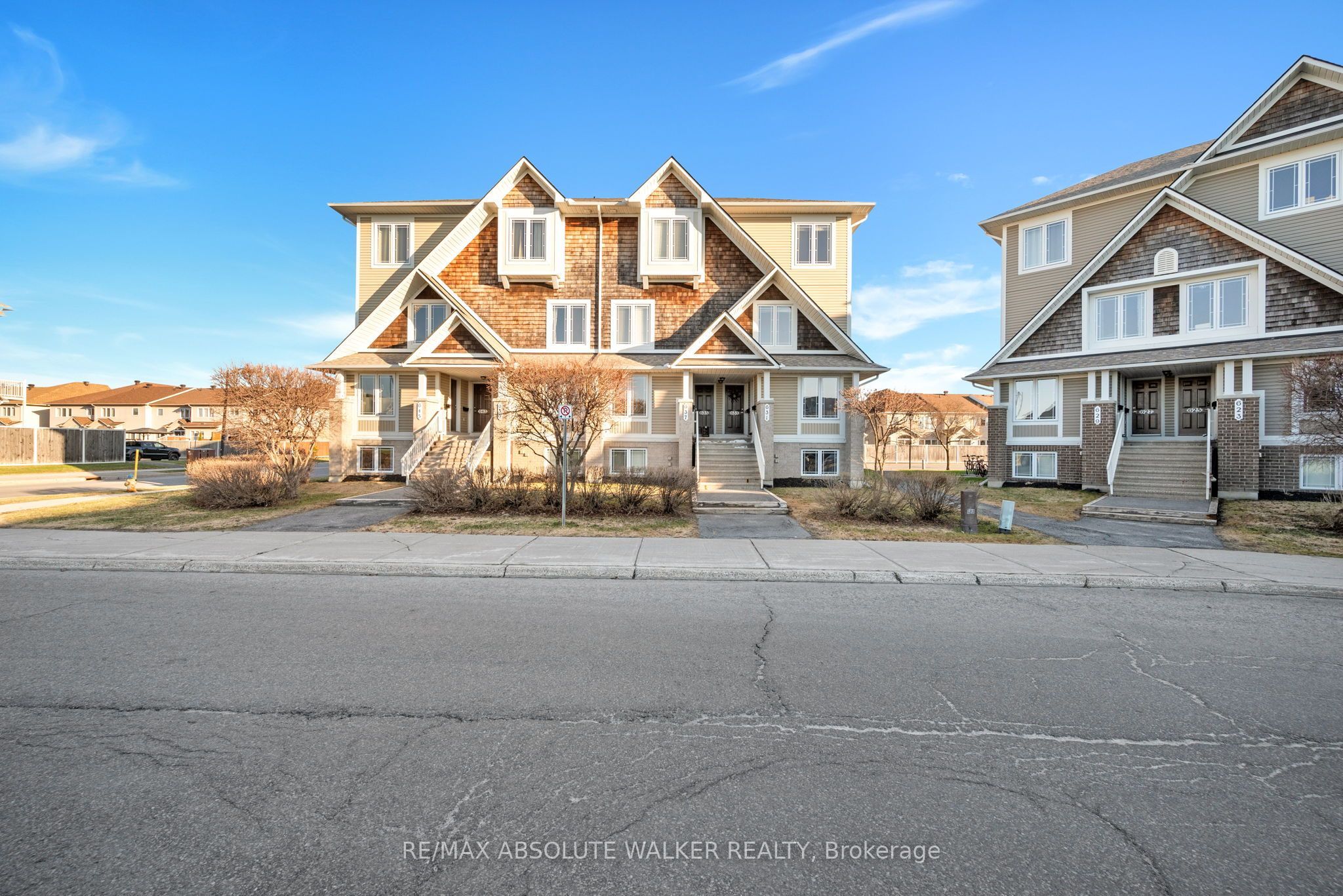 633 Lakeridge Drive 32 Property Photo 1