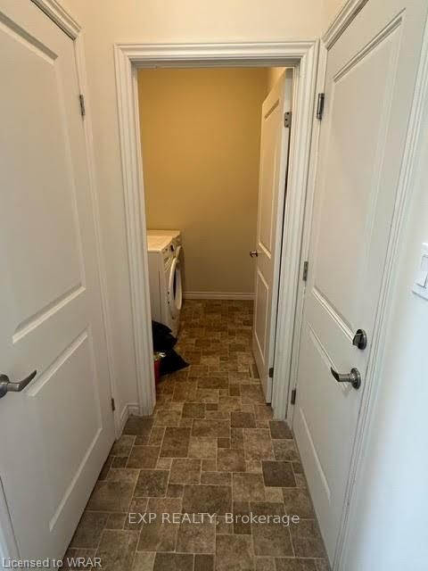 25 Kendell Lane Upper Property Photo 7