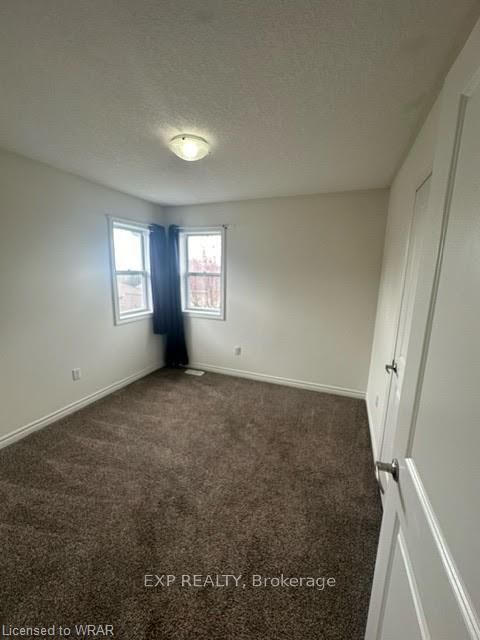 25 Kendell Lane Upper Property Photo 11
