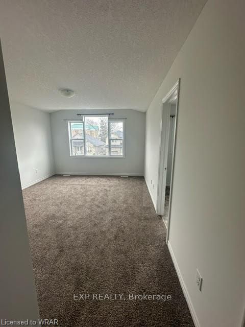 25 Kendell Lane Upper Property Photo 15