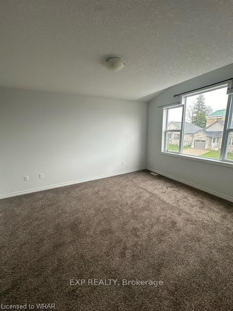 25 Kendell Lane Upper Property Photo 18