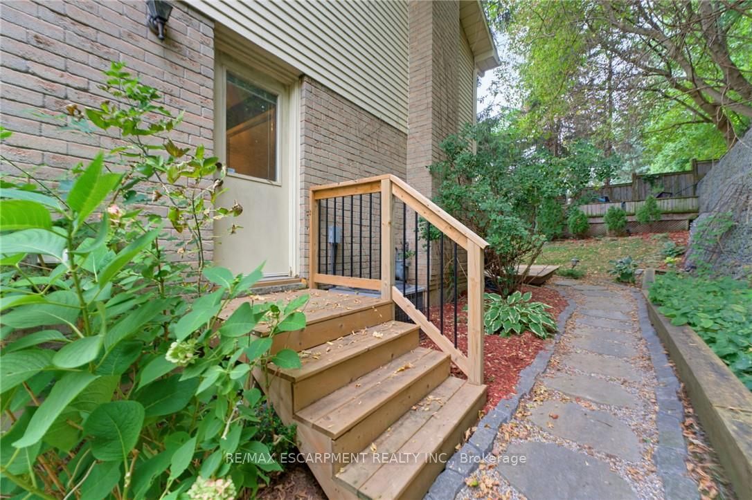 28 Seymour Drive Property Photo 34