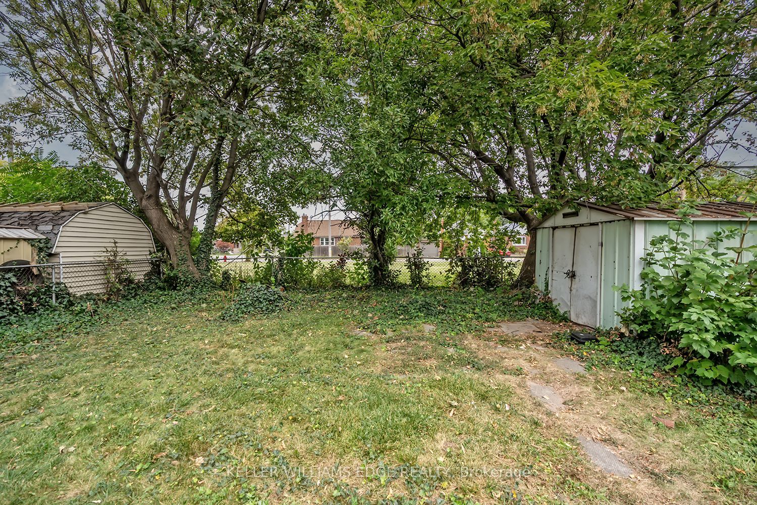 129 Selkirk Avenue Property Photo 6