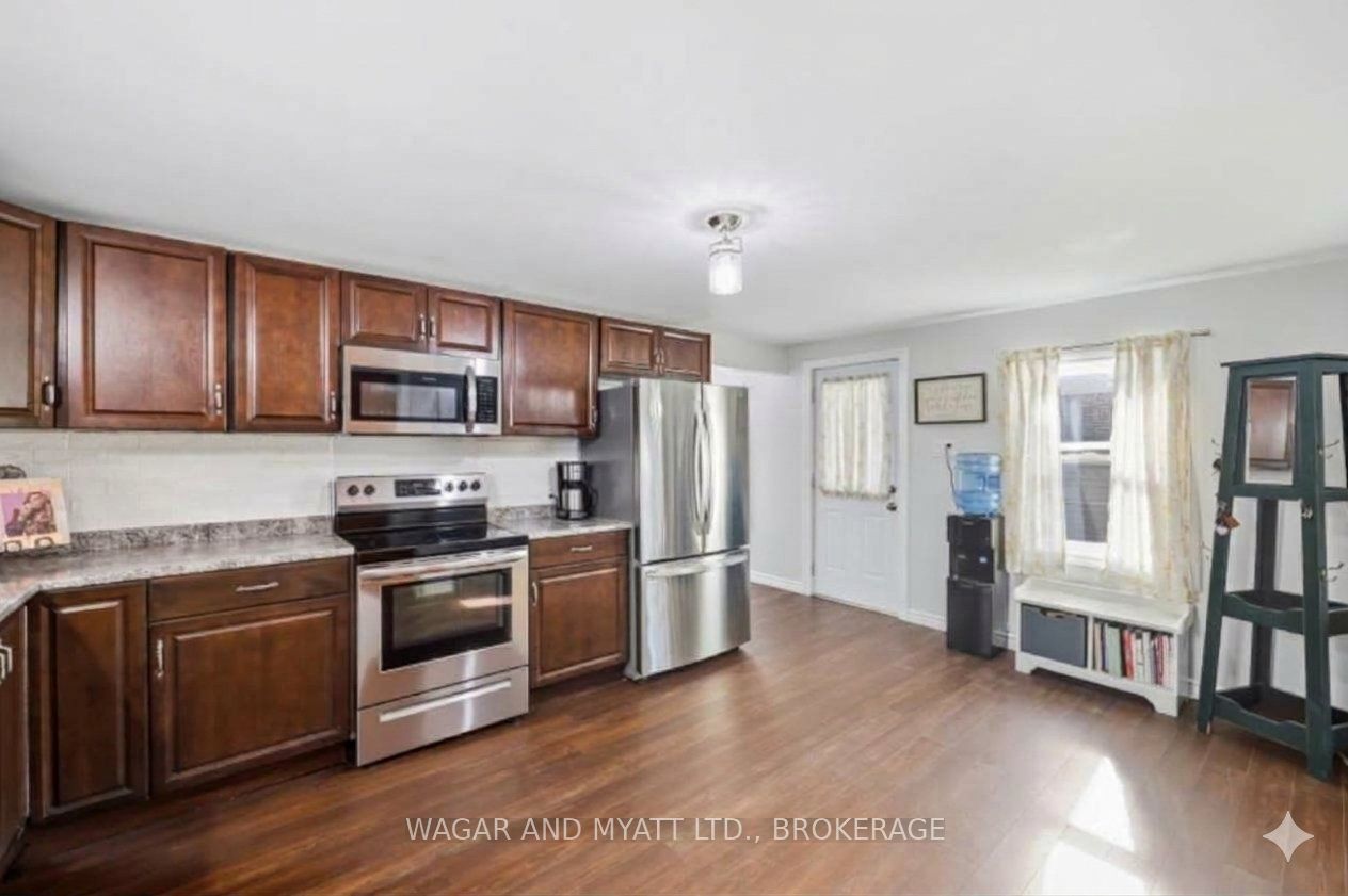 205 Centre Street N Property Photo 20