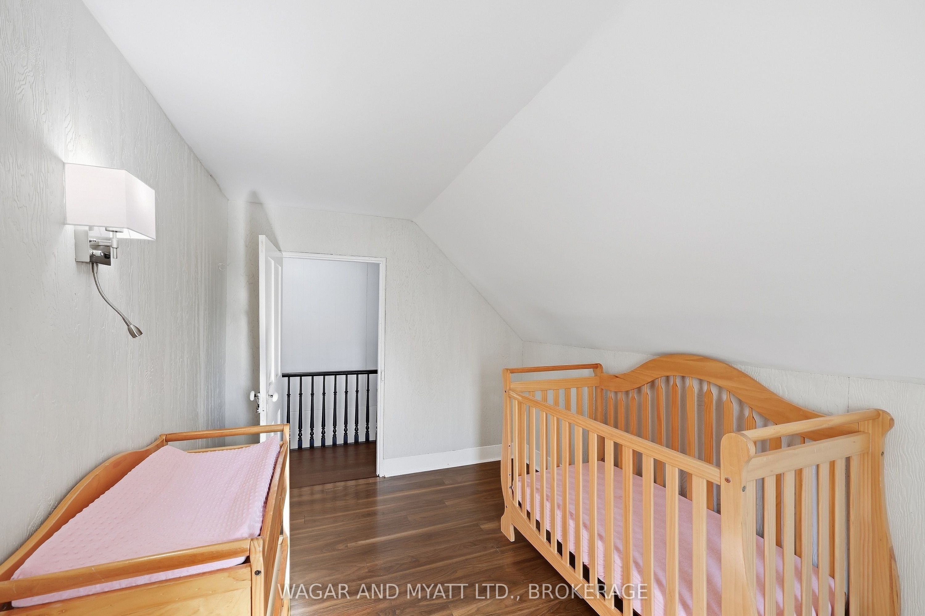 205 Centre Street N Property Photo 31