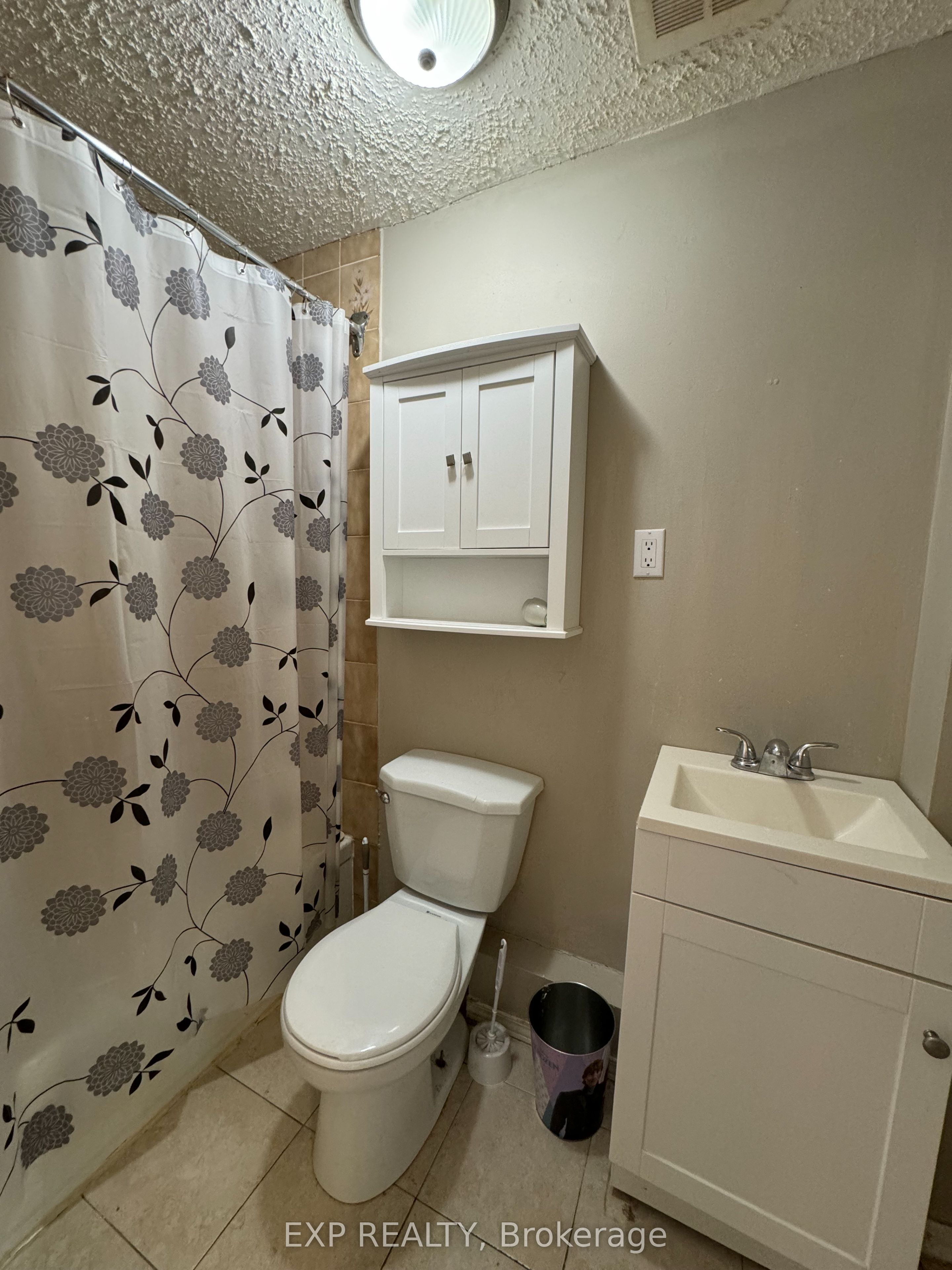 72 Barrette Street 3 Property Photo 4