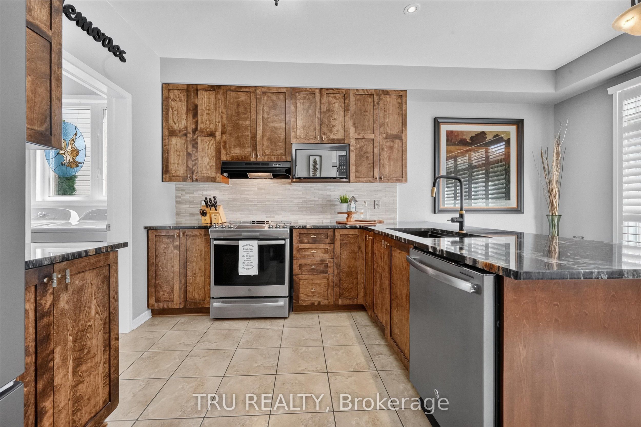 325 Upcountry Drive E Property Photo 23