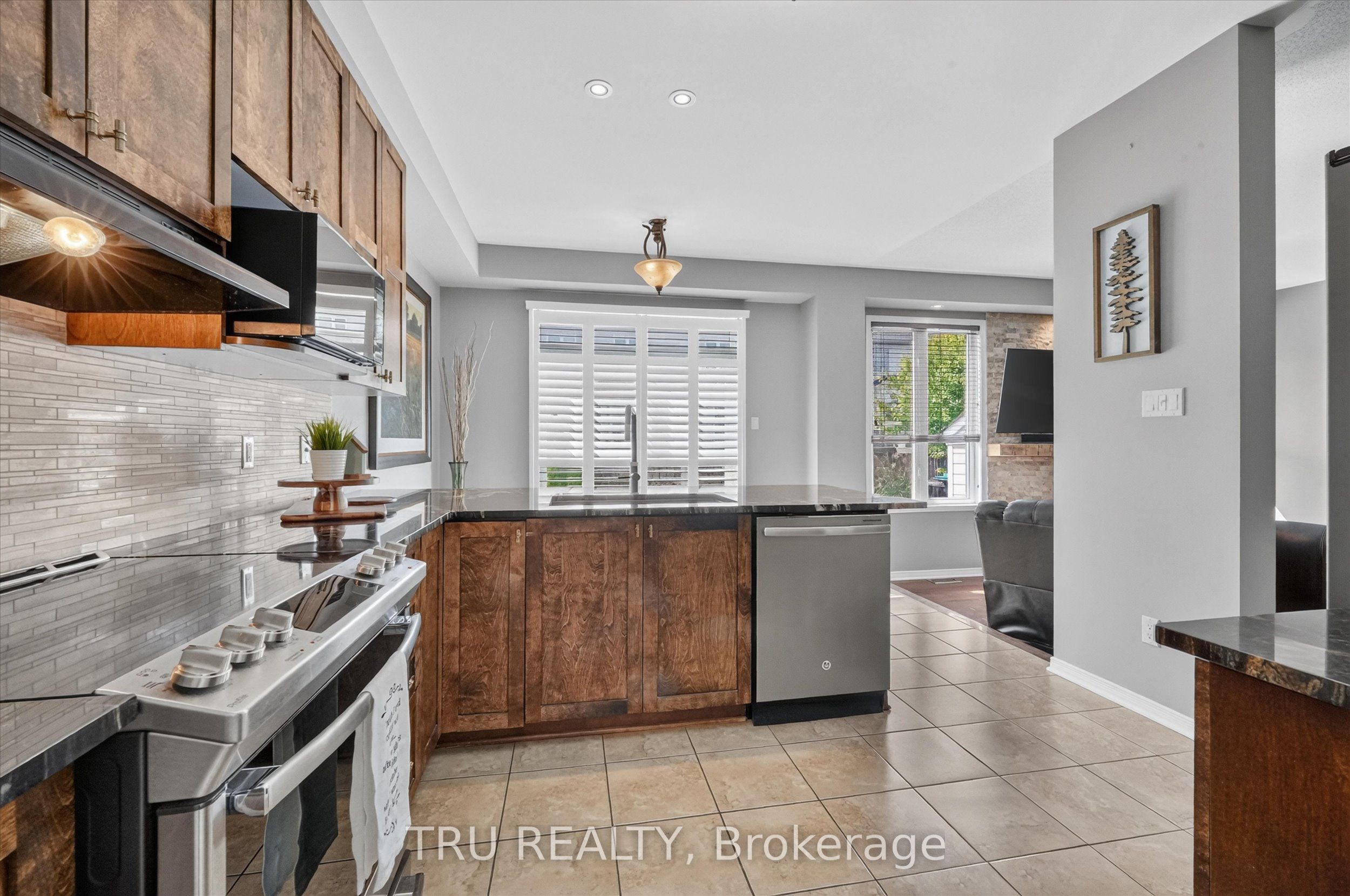 325 Upcountry Drive E Property Photo 24