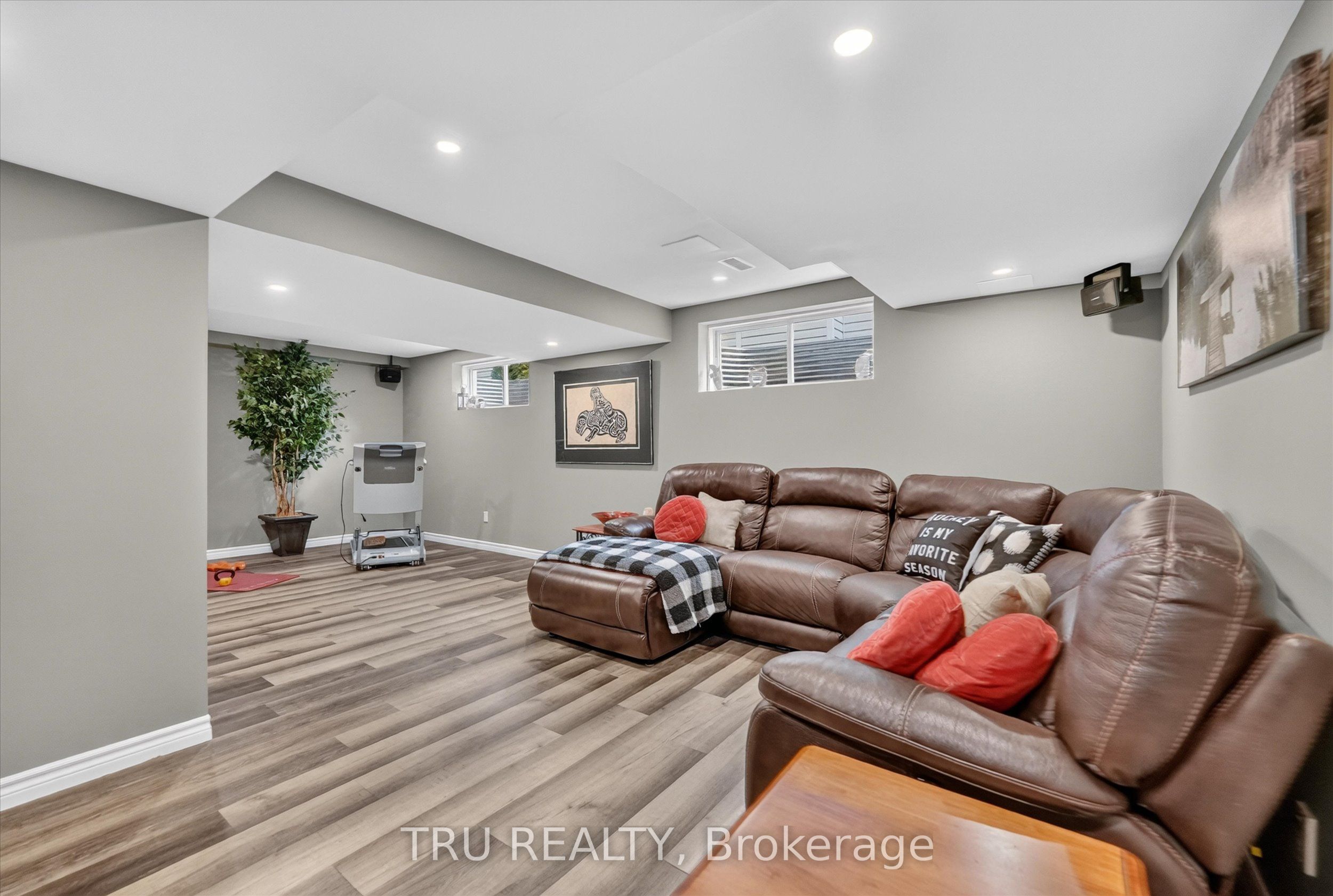 325 Upcountry Drive E Property Photo 30