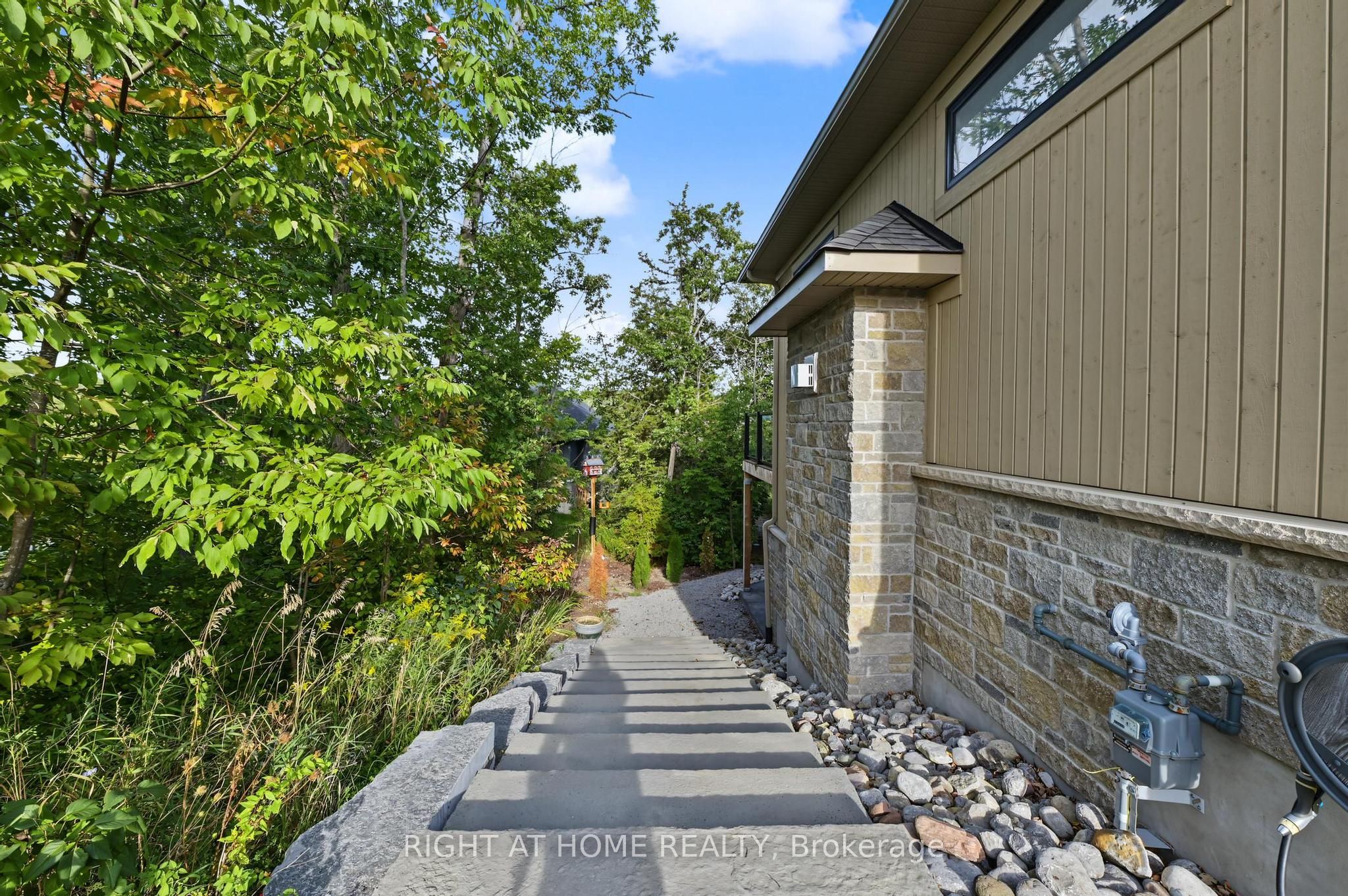 3 Riverside Trail Property Photo 28