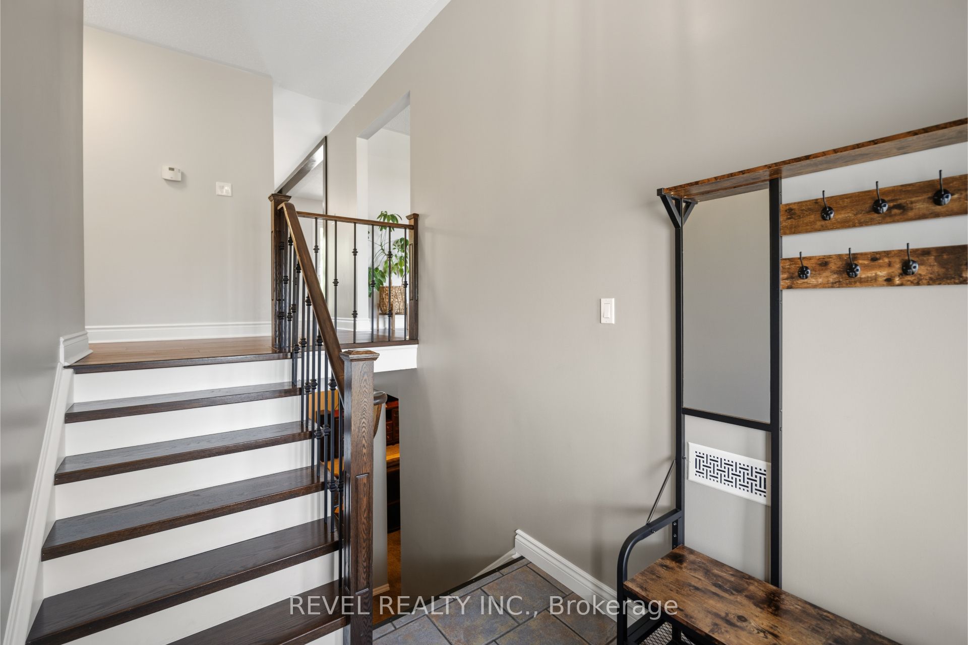 29 Saint John Street Property Photo 7