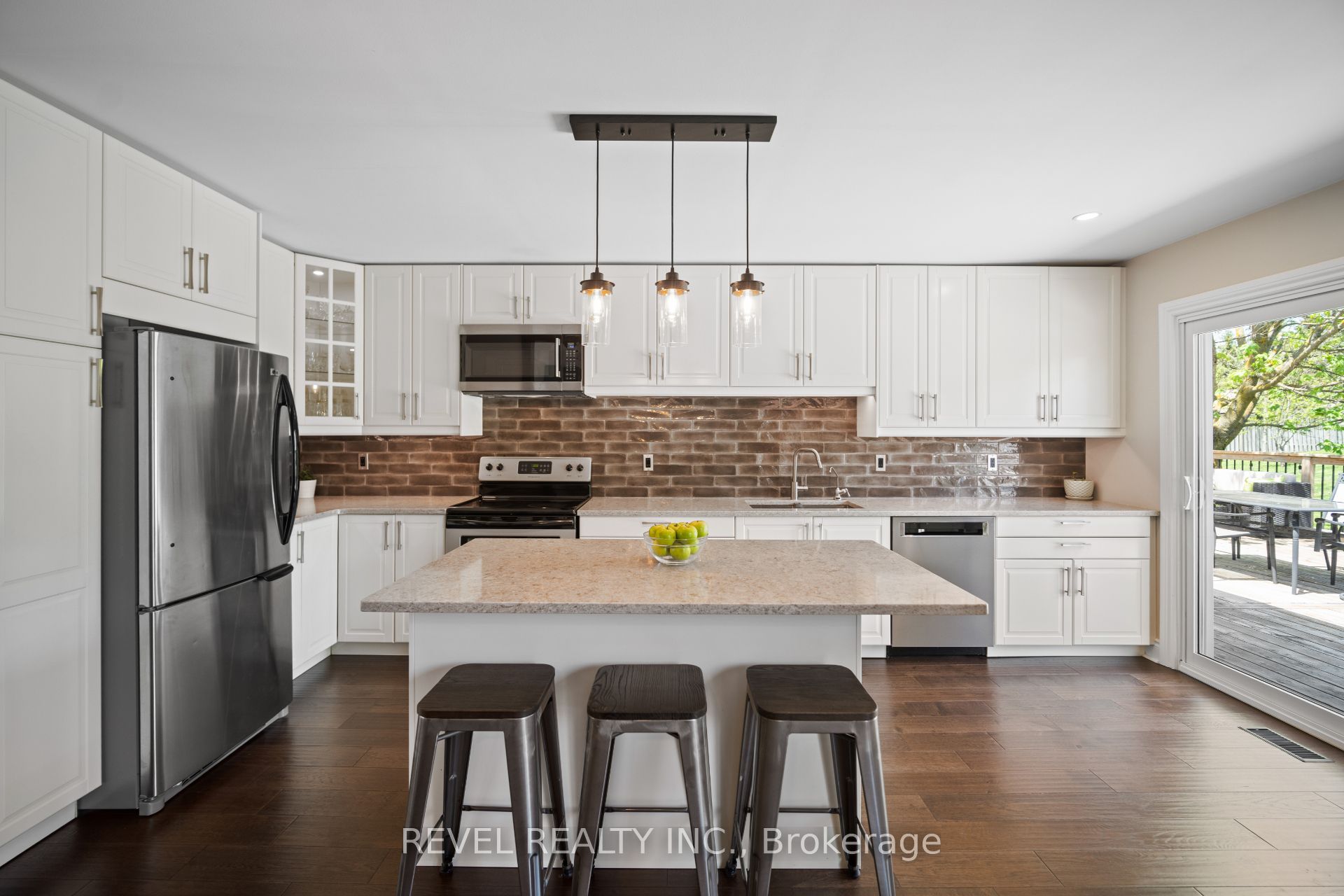 29 Saint John Street Property Photo 16