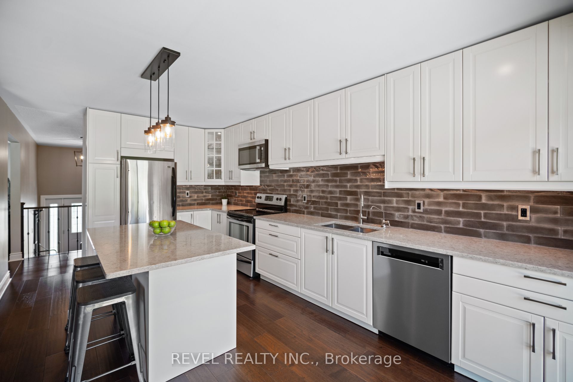 29 Saint John Street Property Photo 17