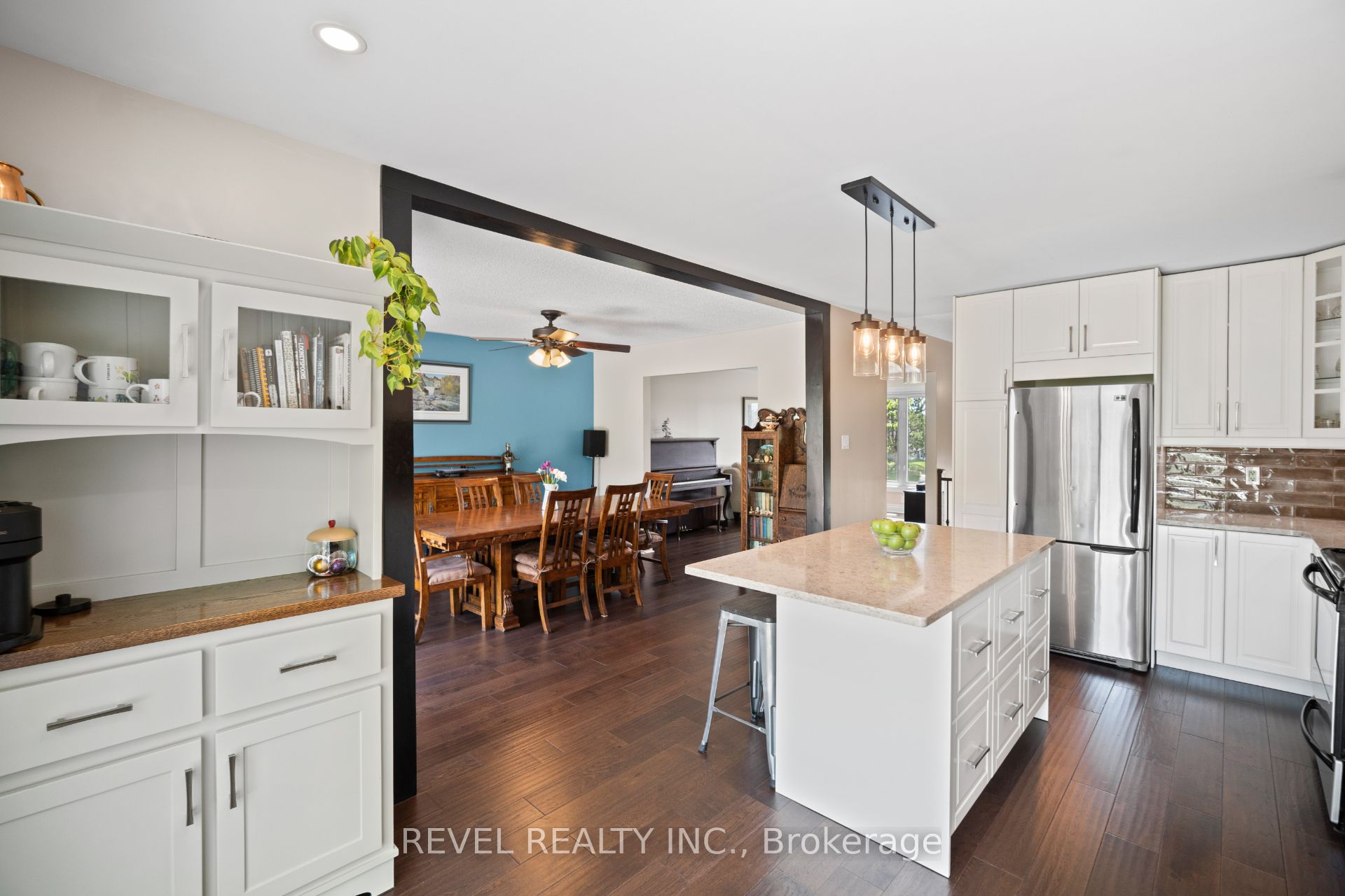 29 Saint John Street Property Photo 18