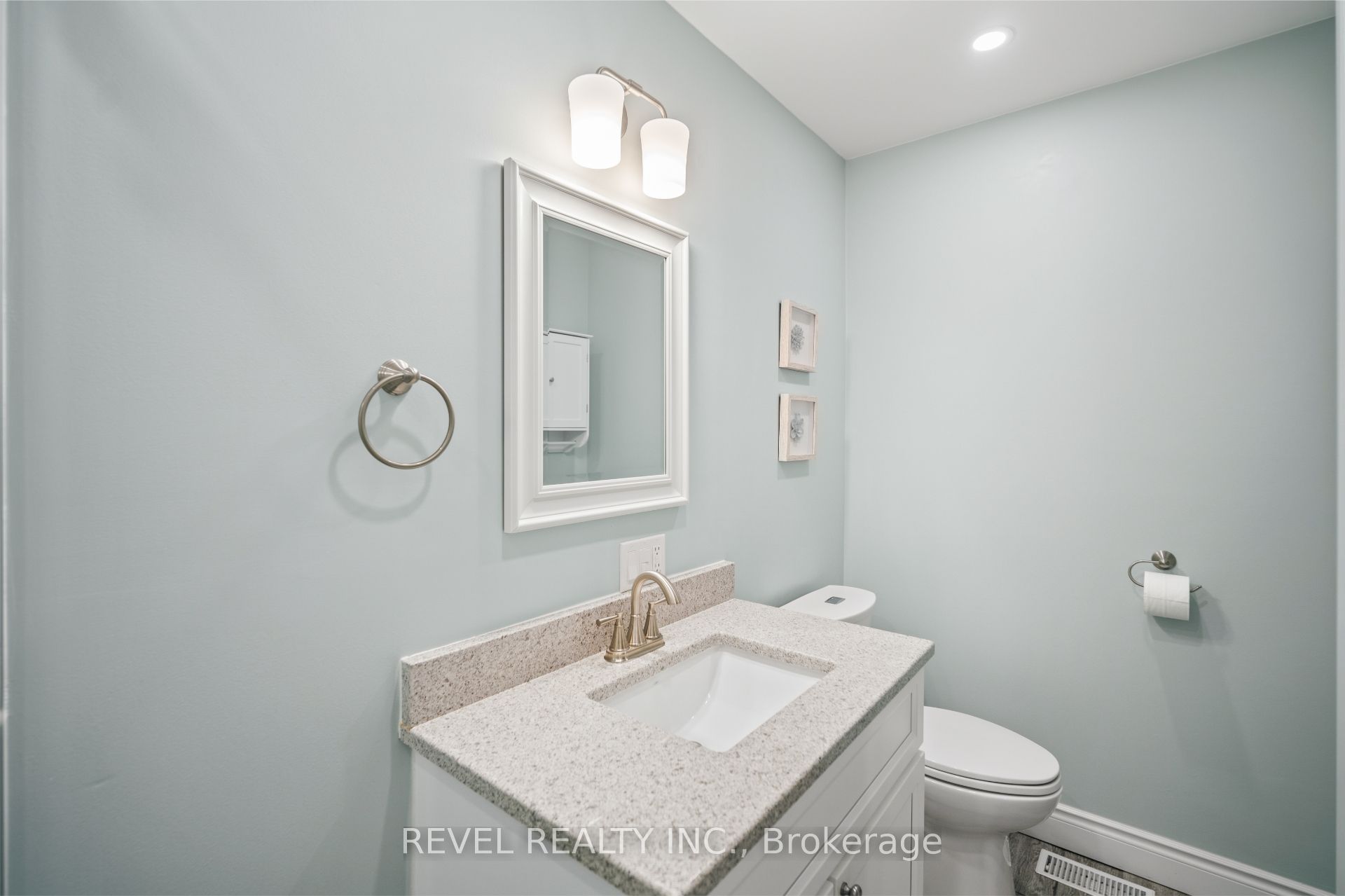 29 Saint John Street Property Photo 26