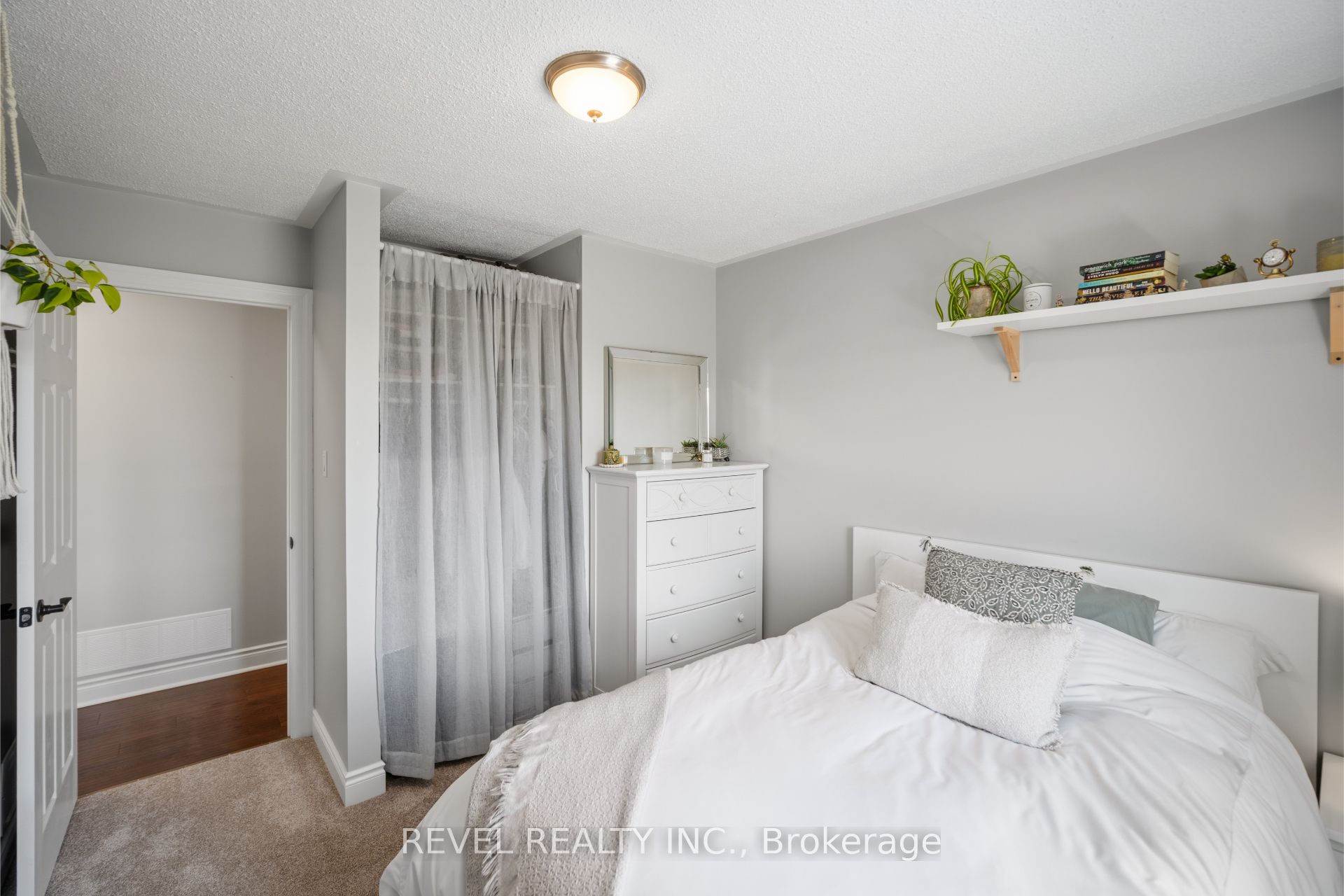 29 Saint John Street Property Photo 29