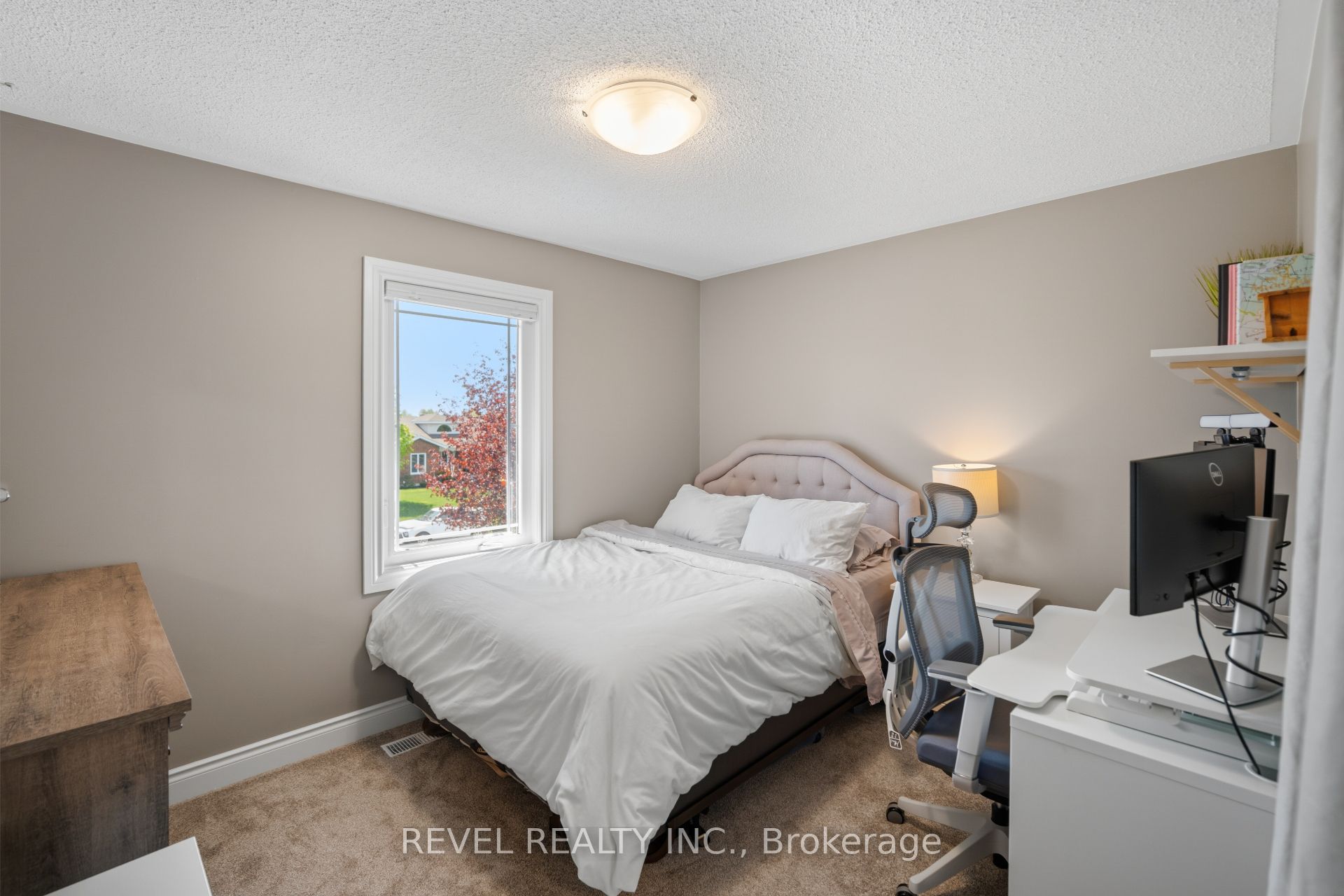 29 Saint John Street Property Photo 30