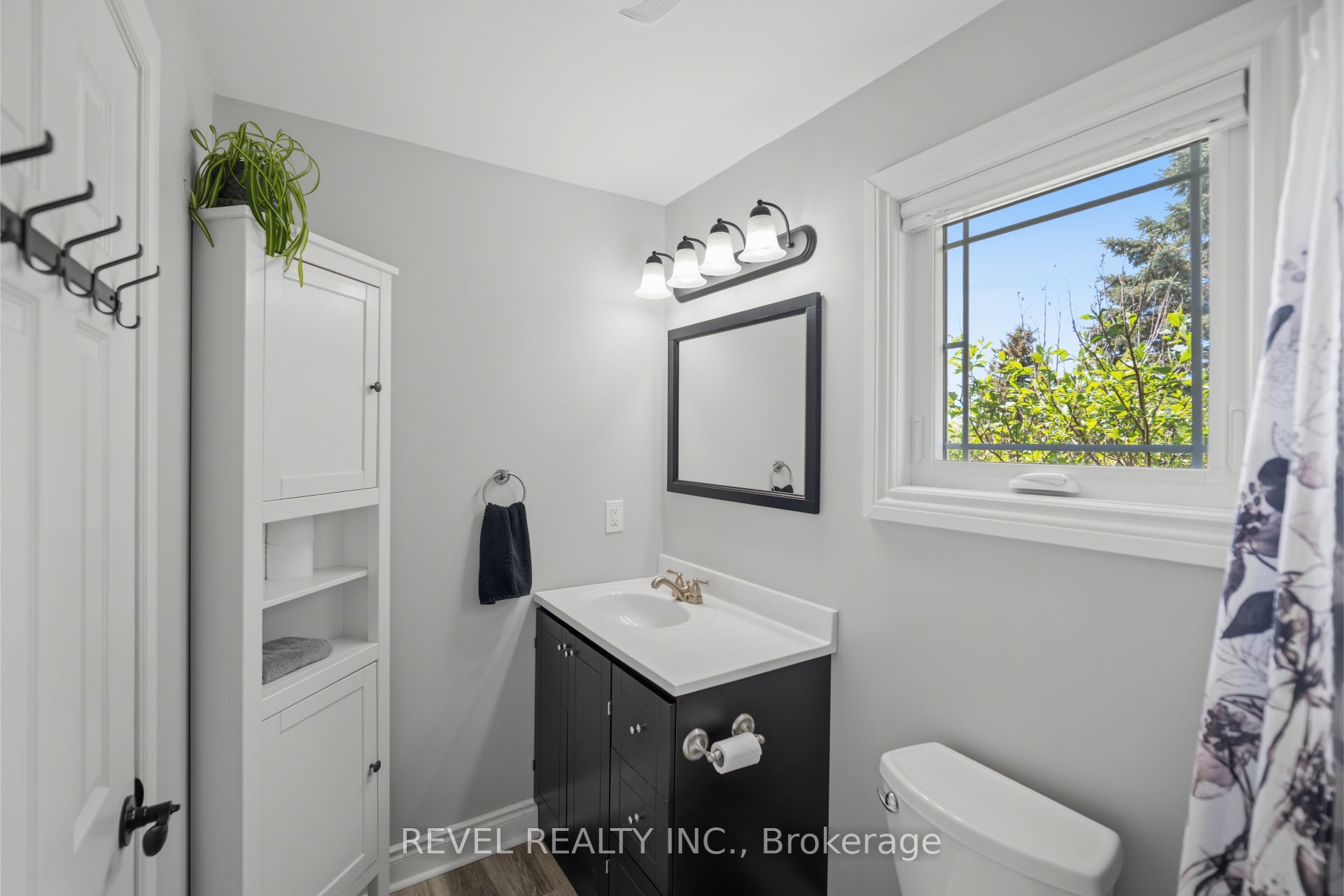 29 Saint John Street Property Photo 32