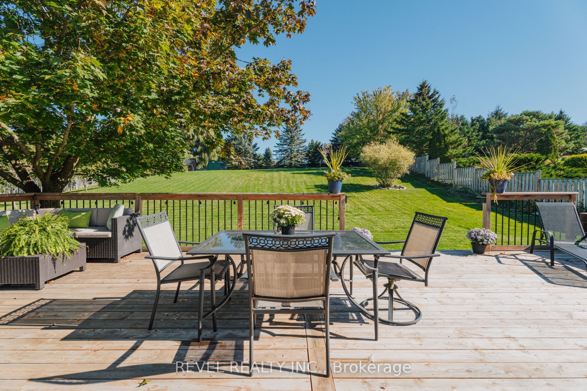 29 Saint John Street Property Photo 40