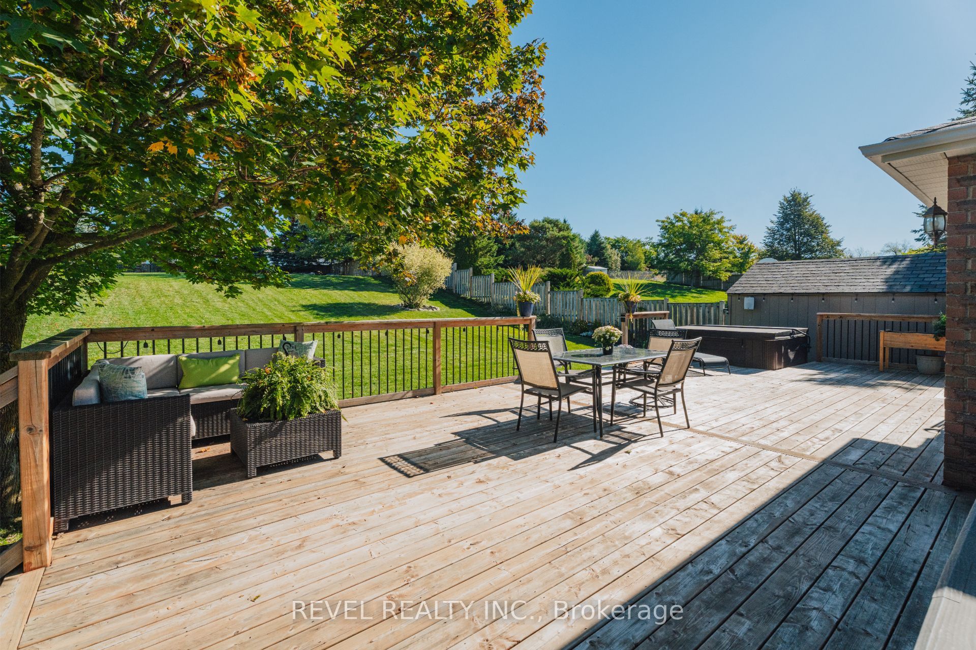 29 Saint John Street Property Photo 42