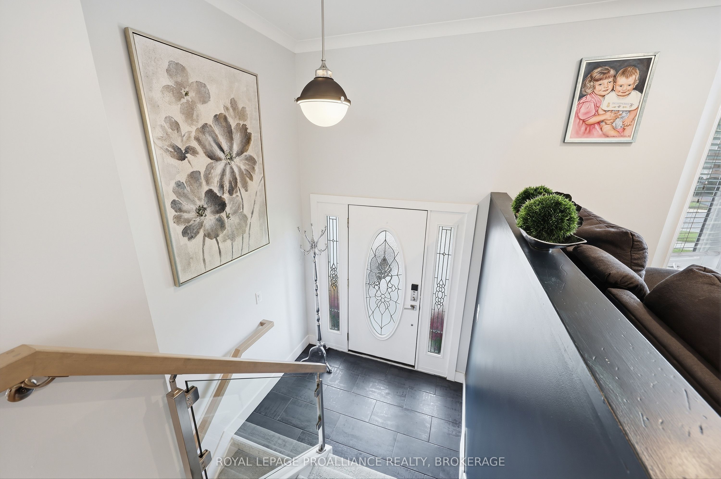 503 Canterbury Crescent Property Photo 19