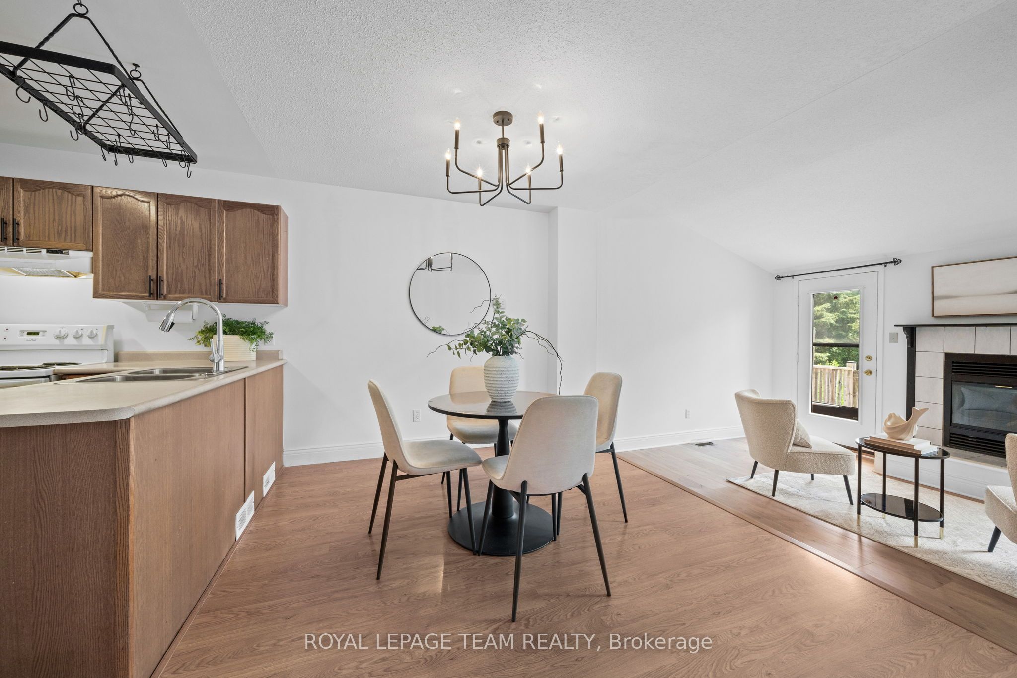 5744 Andrasi Crescent B Property Photo 6