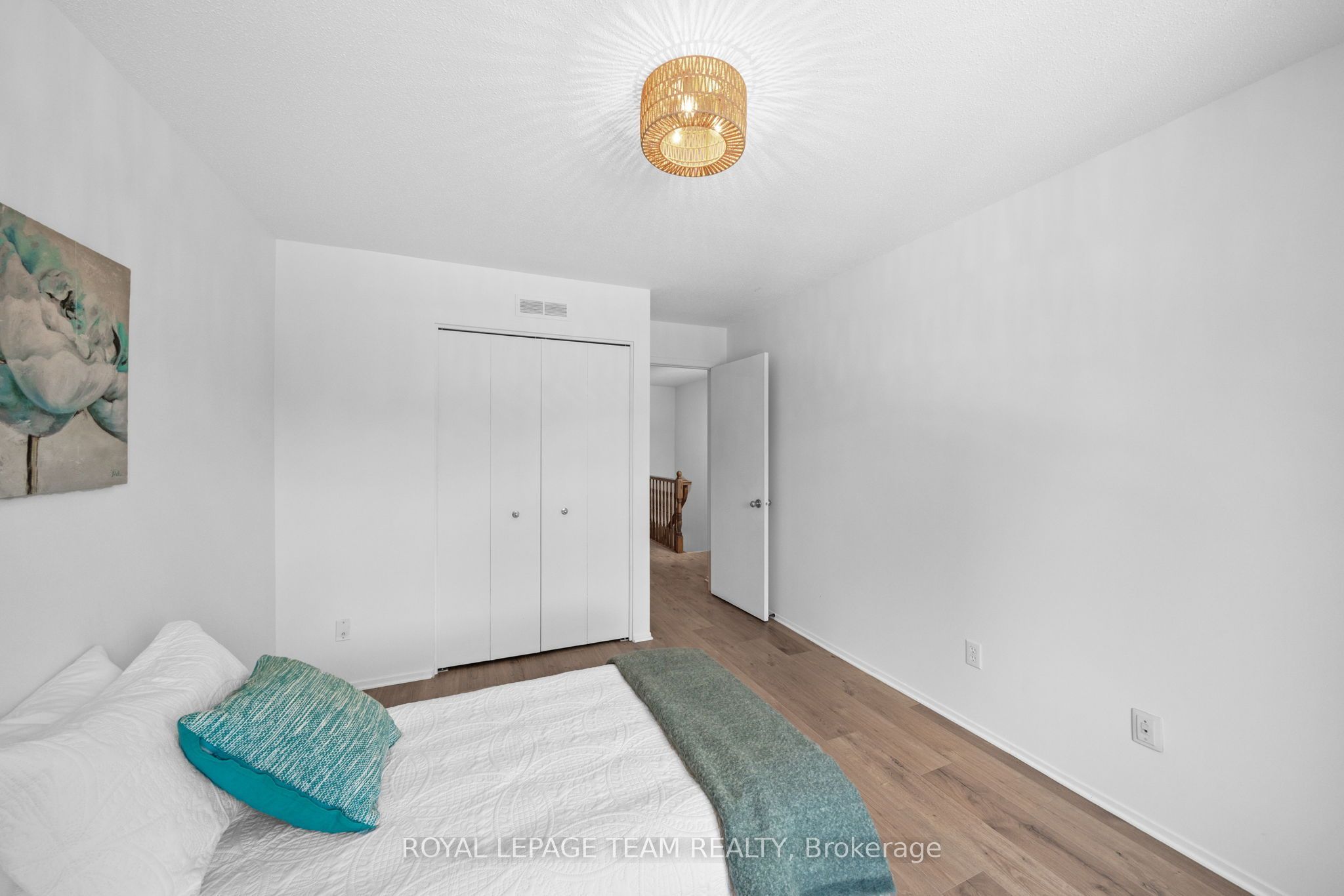 5744 Andrasi Crescent B Property Photo 27