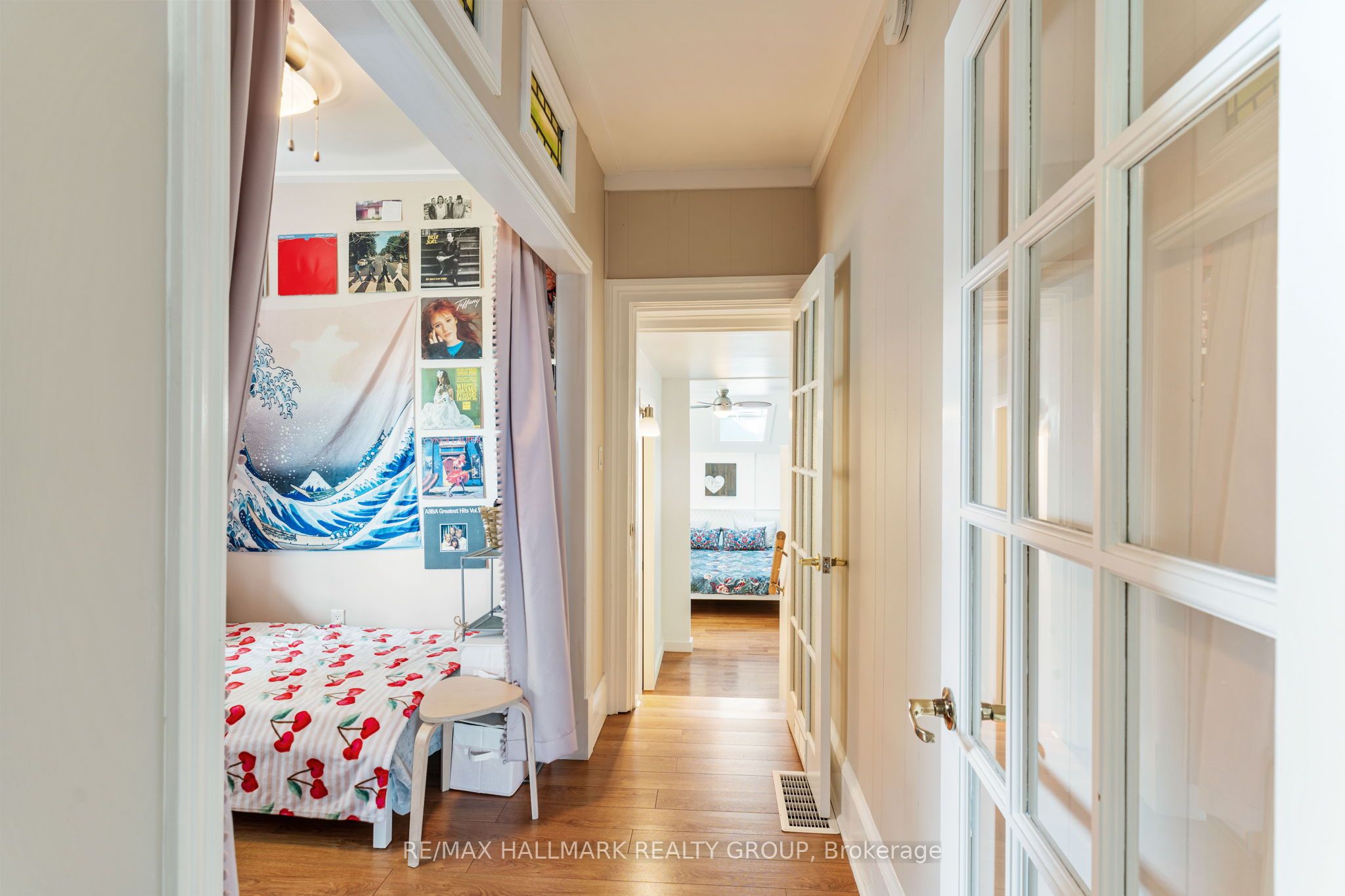 404 Henry Street W Property Photo 29