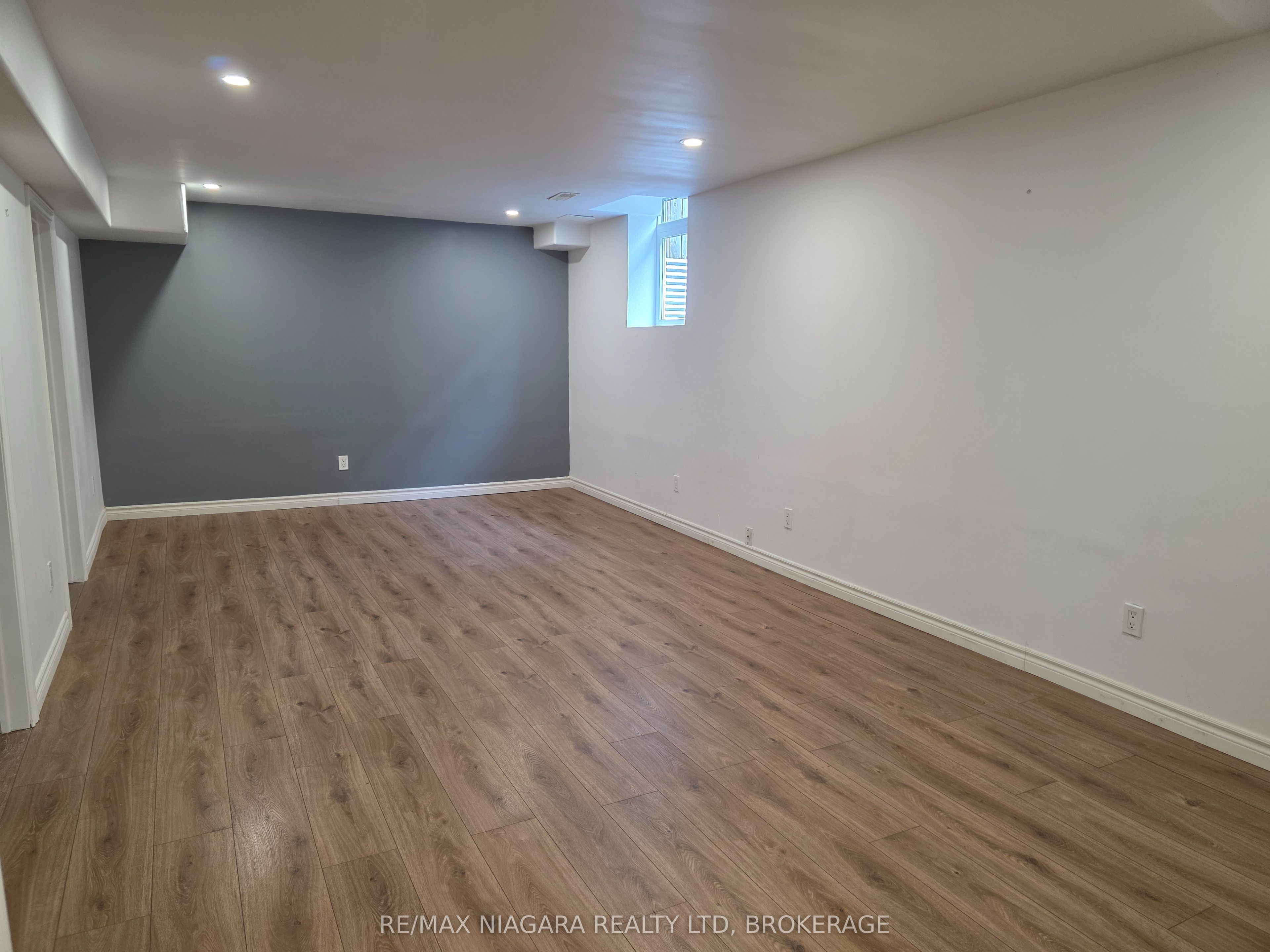 8383 Heikoop Crescent Lower Level Property Photo 6
