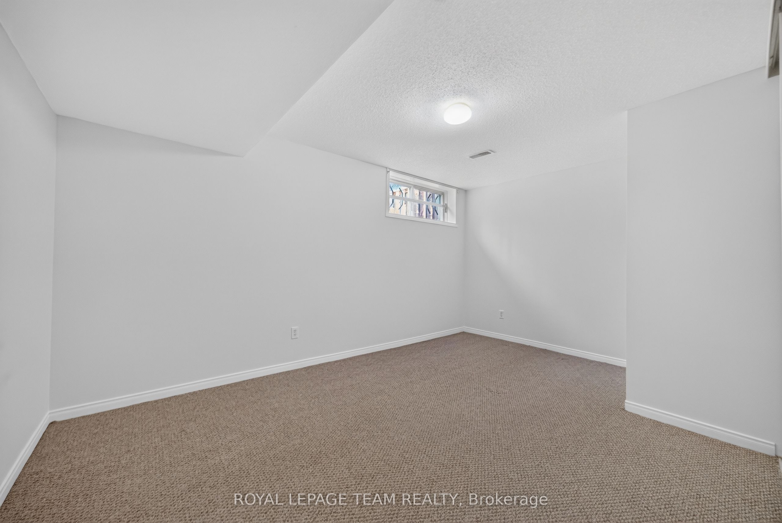 35 Billingham Crescent Property Photo 47