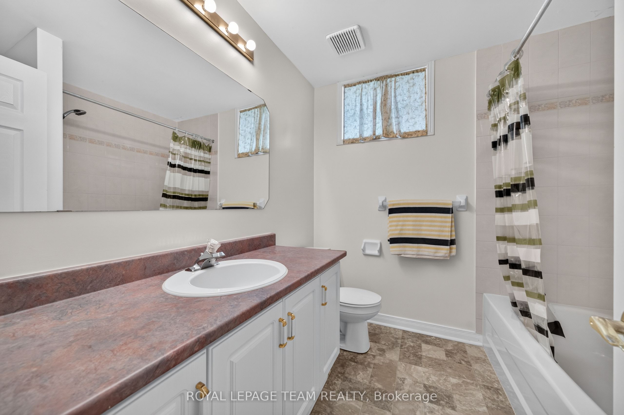 35 Billingham Crescent Property Photo 49