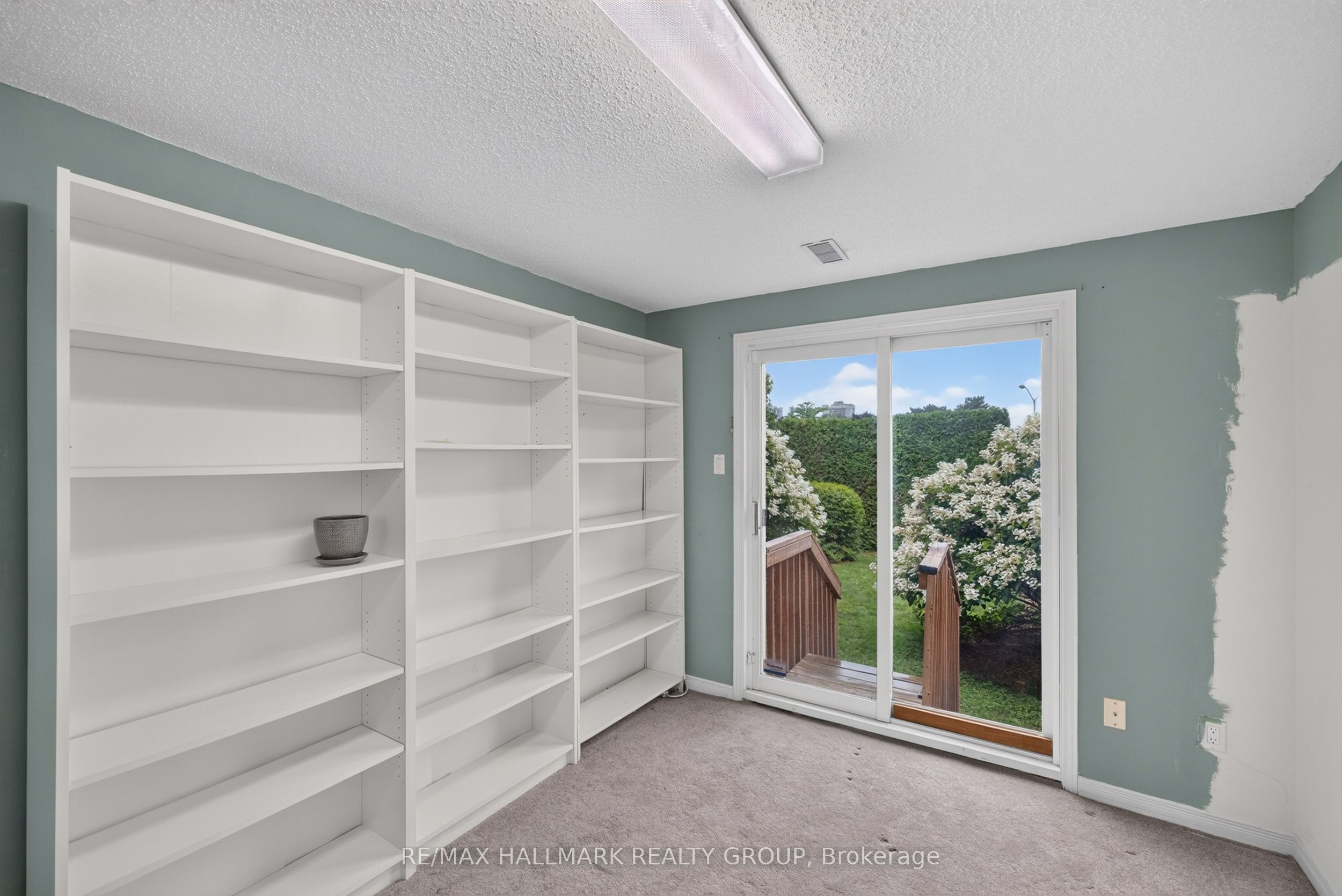 103 Tall Oak Private Property Photo 37