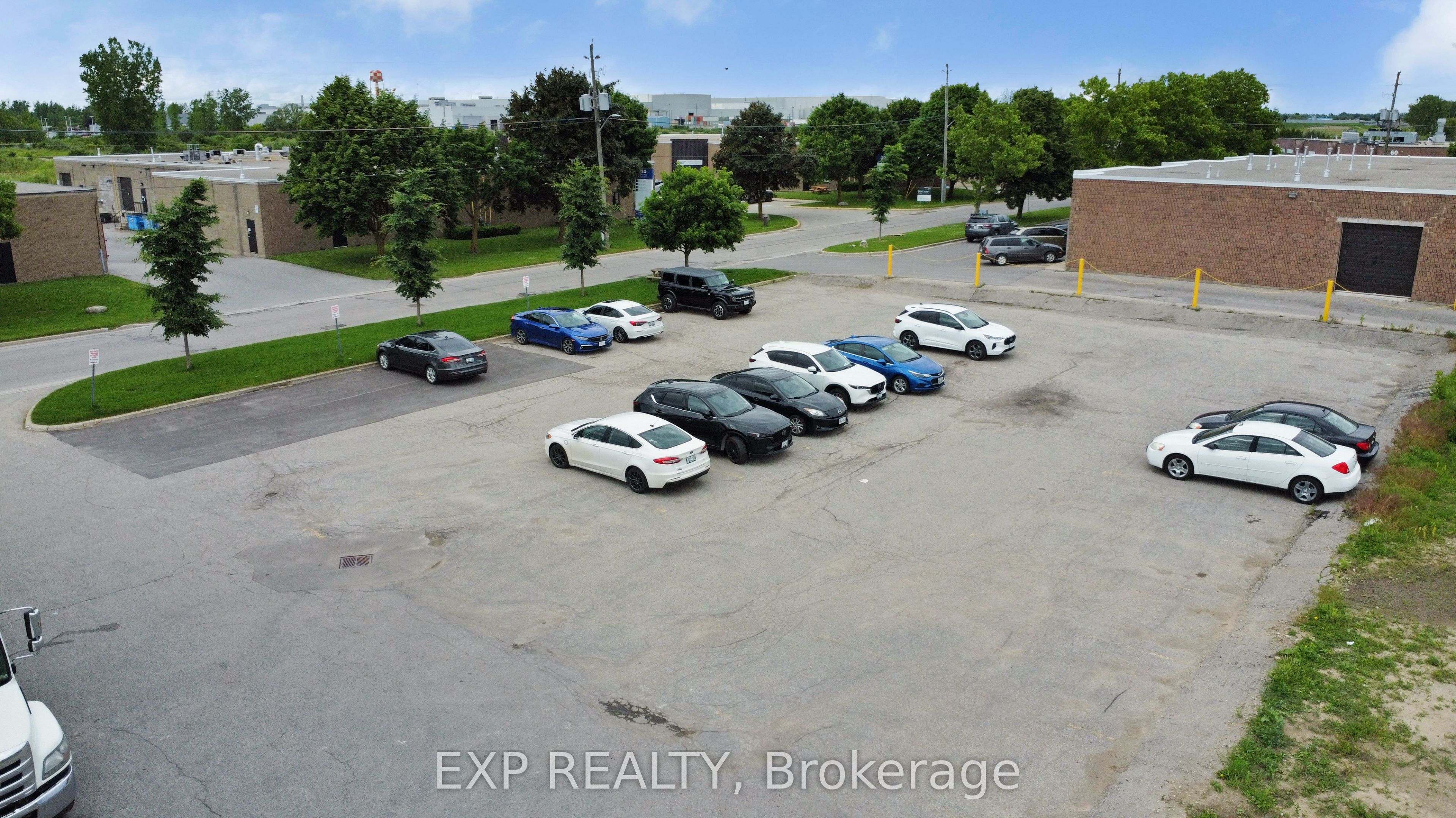 540 Clarke Road 16 Property Photo 2