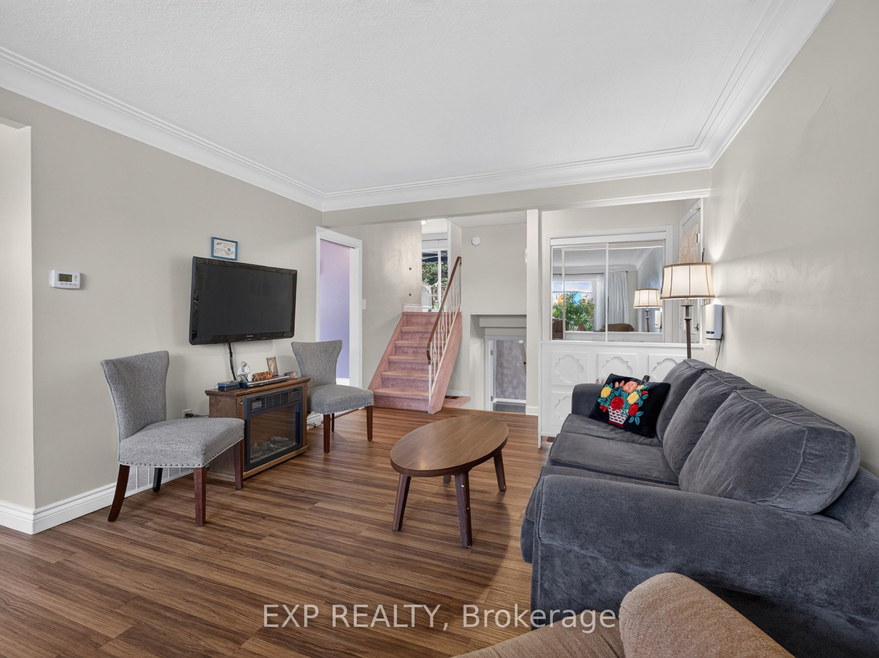 4543 Montrose Road Property Photo 6