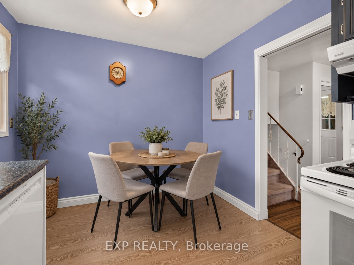 4543 Montrose Road Property Photo 12