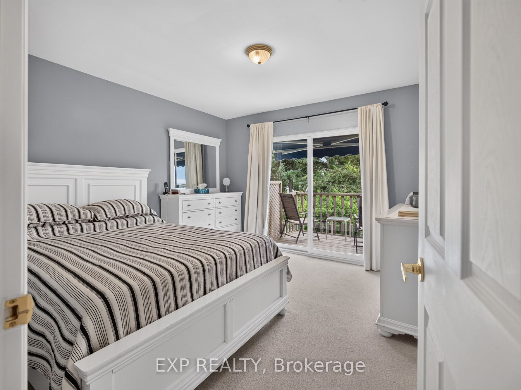 4543 Montrose Road Property Photo 14