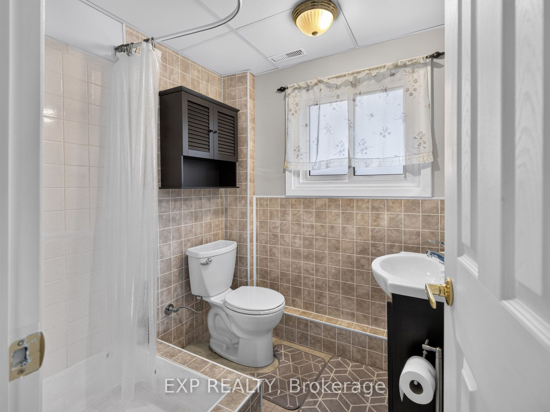 4543 Montrose Road Property Photo 24