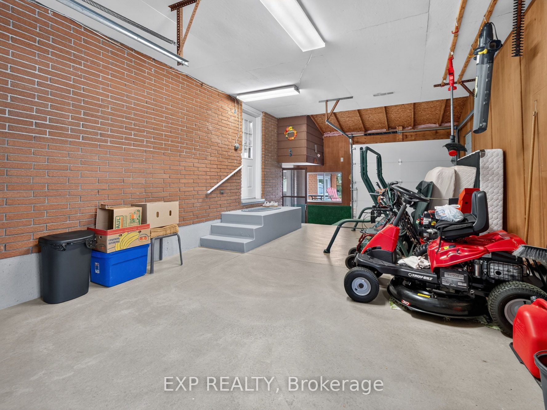 4543 Montrose Road Property Photo 27