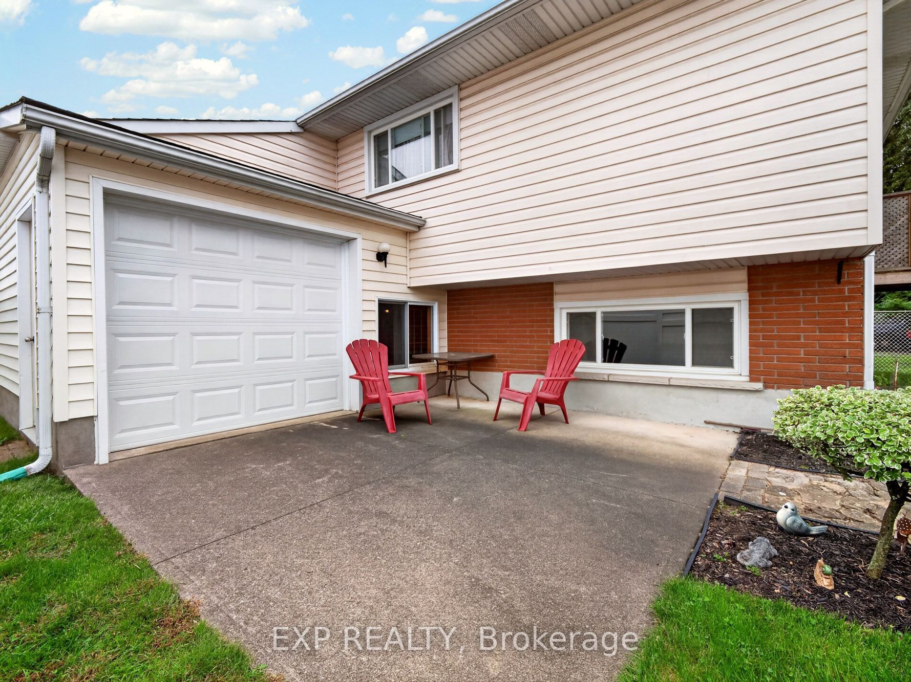 4543 Montrose Road Property Photo 28